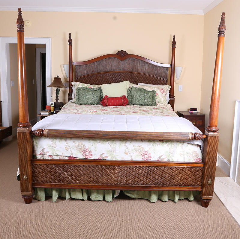 Queen Anne Inspired King Size Four Poster Bed