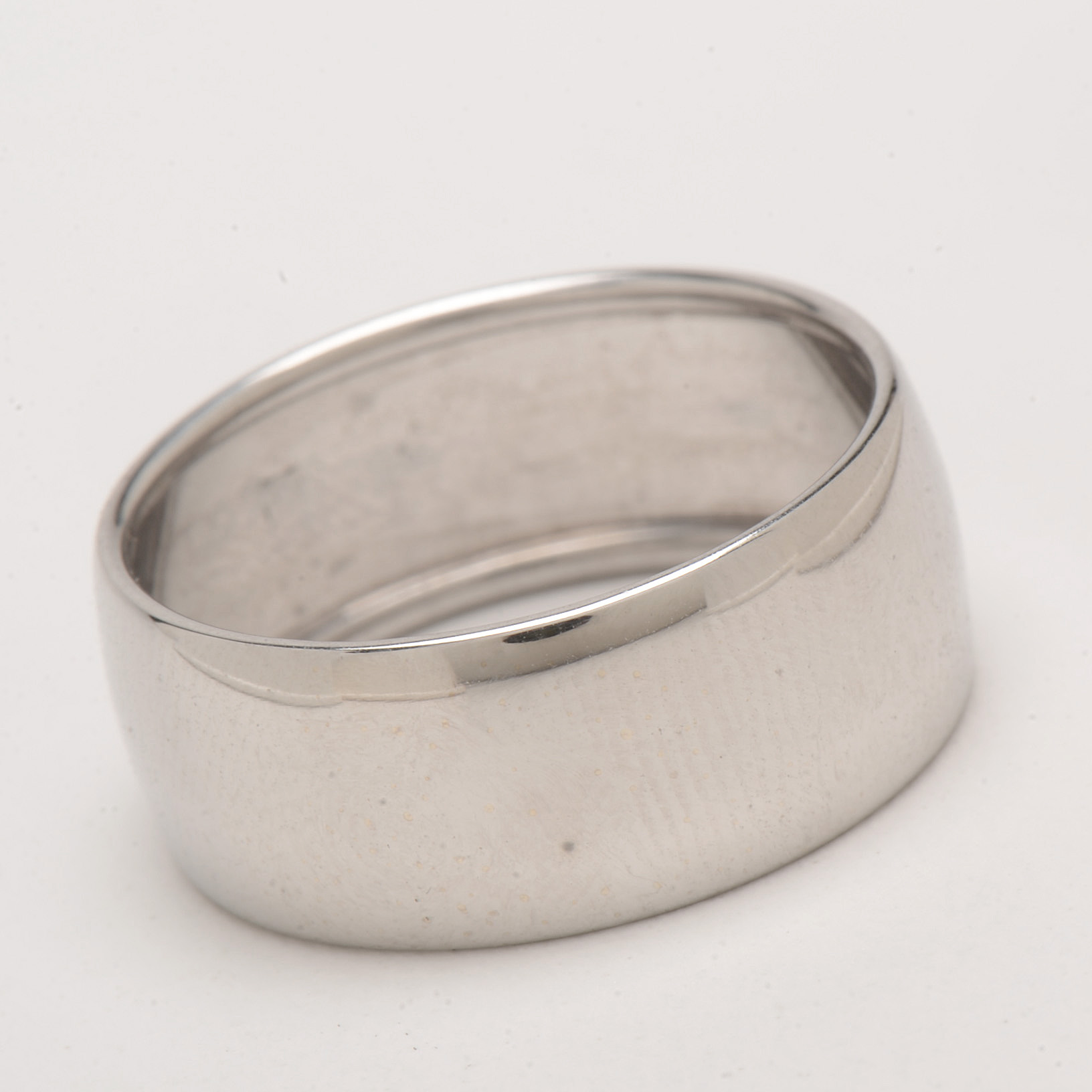 18K White Gold Cigar Band Ring