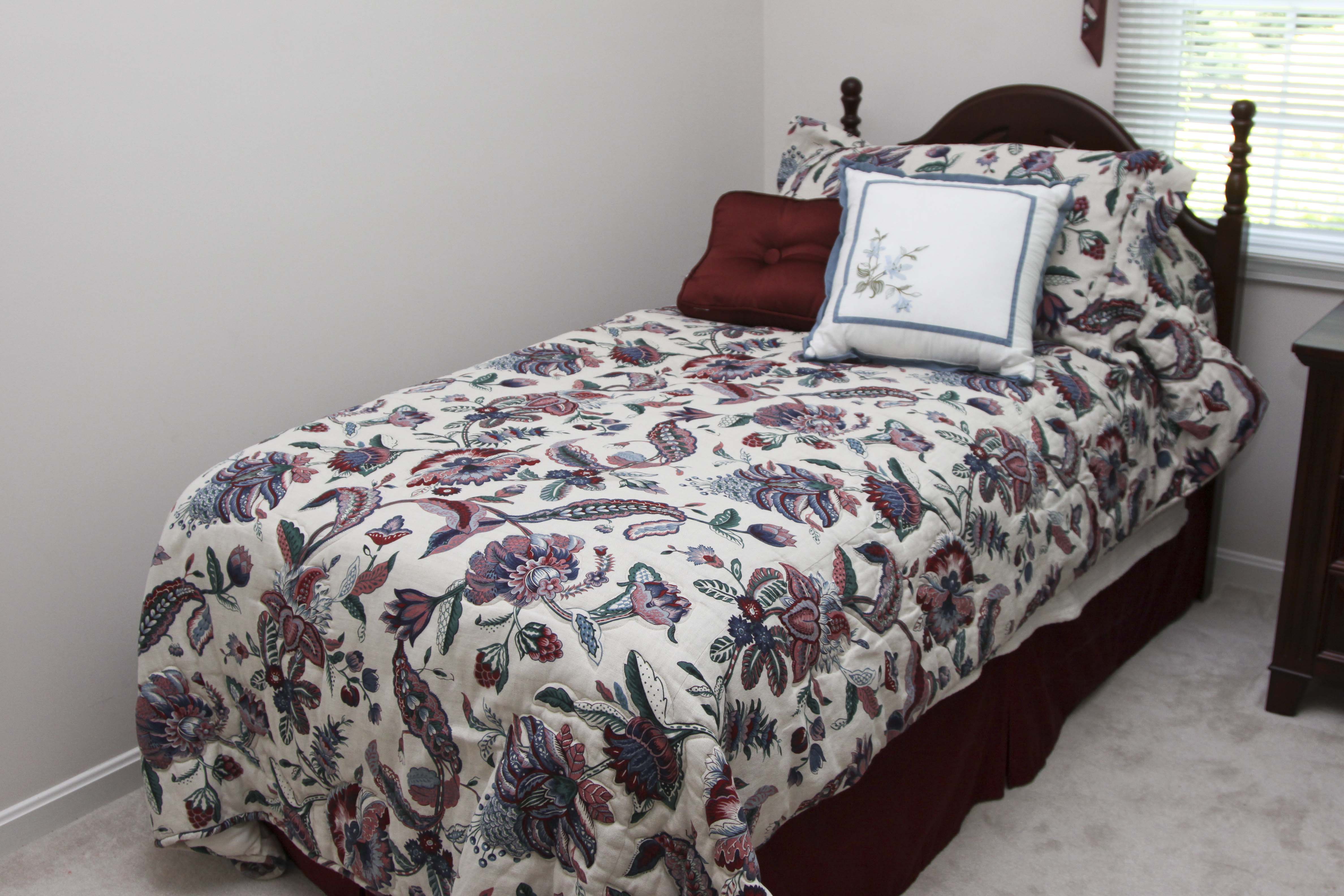 Pair of Mahogany Twin Beds