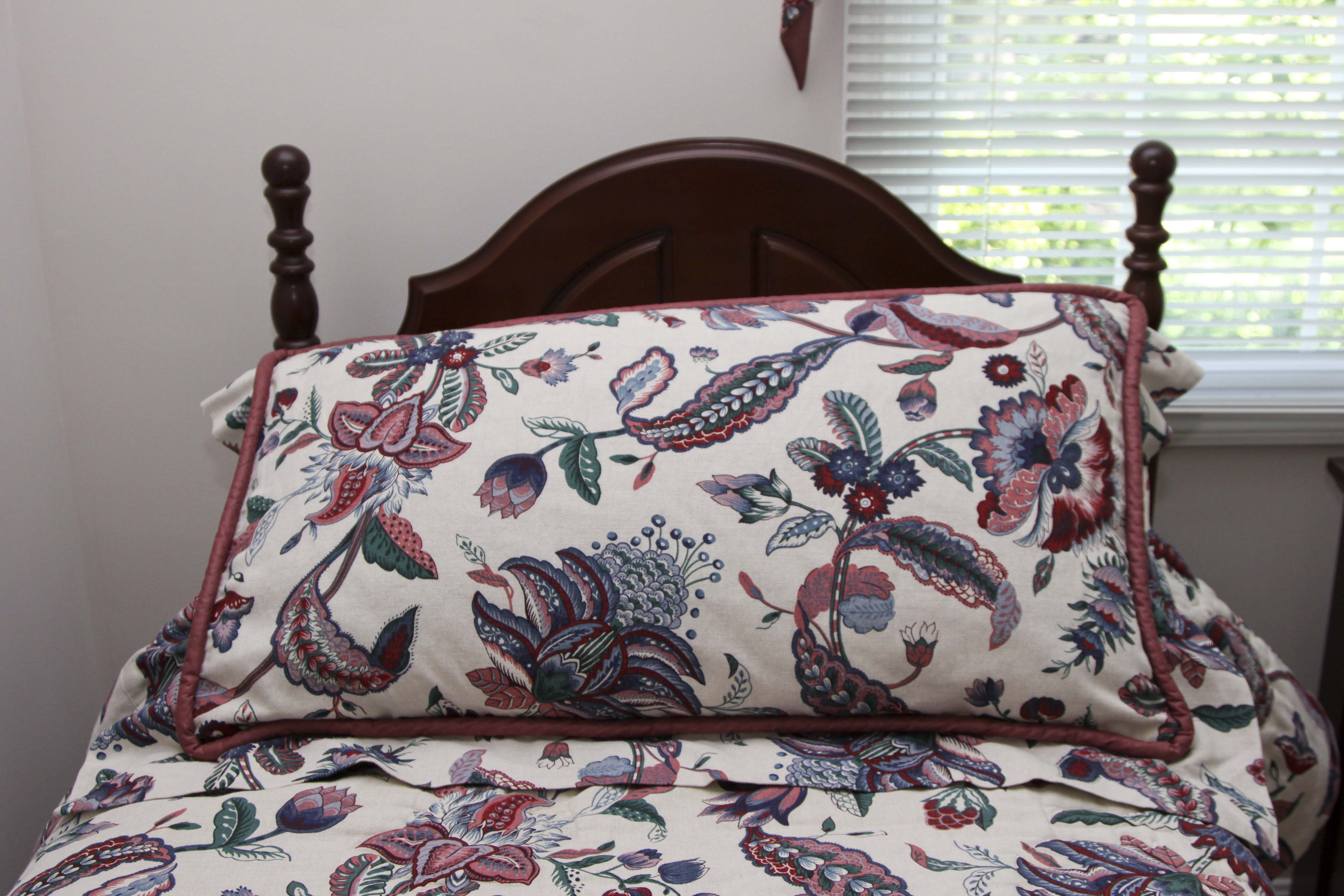 Pair of Mahogany Twin Beds