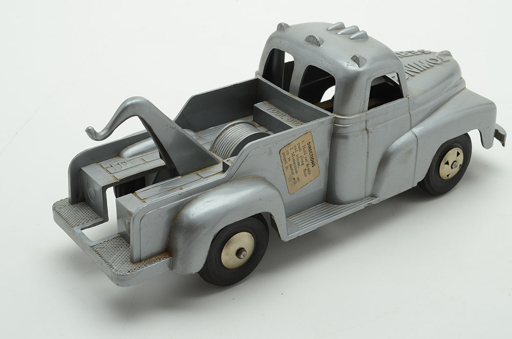 Vintage Marx Toys Towing Service Model Car