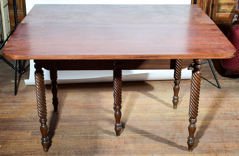 Vintage Mahogany Drop-Leaf Table with Twist Legs
