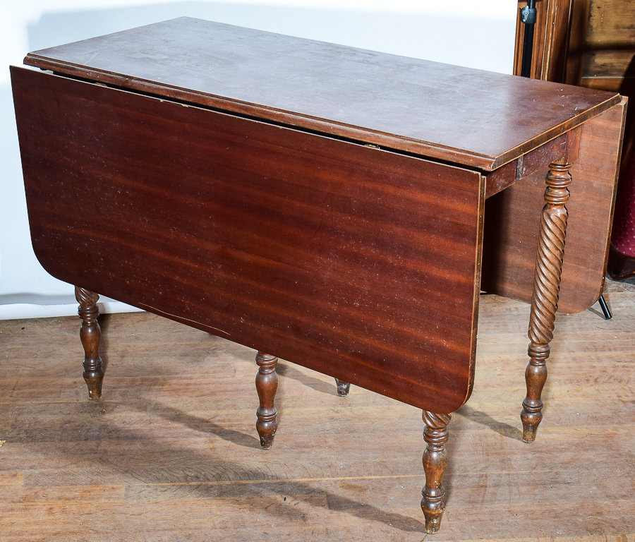 Vintage Mahogany Drop-Leaf Table with Twist Legs