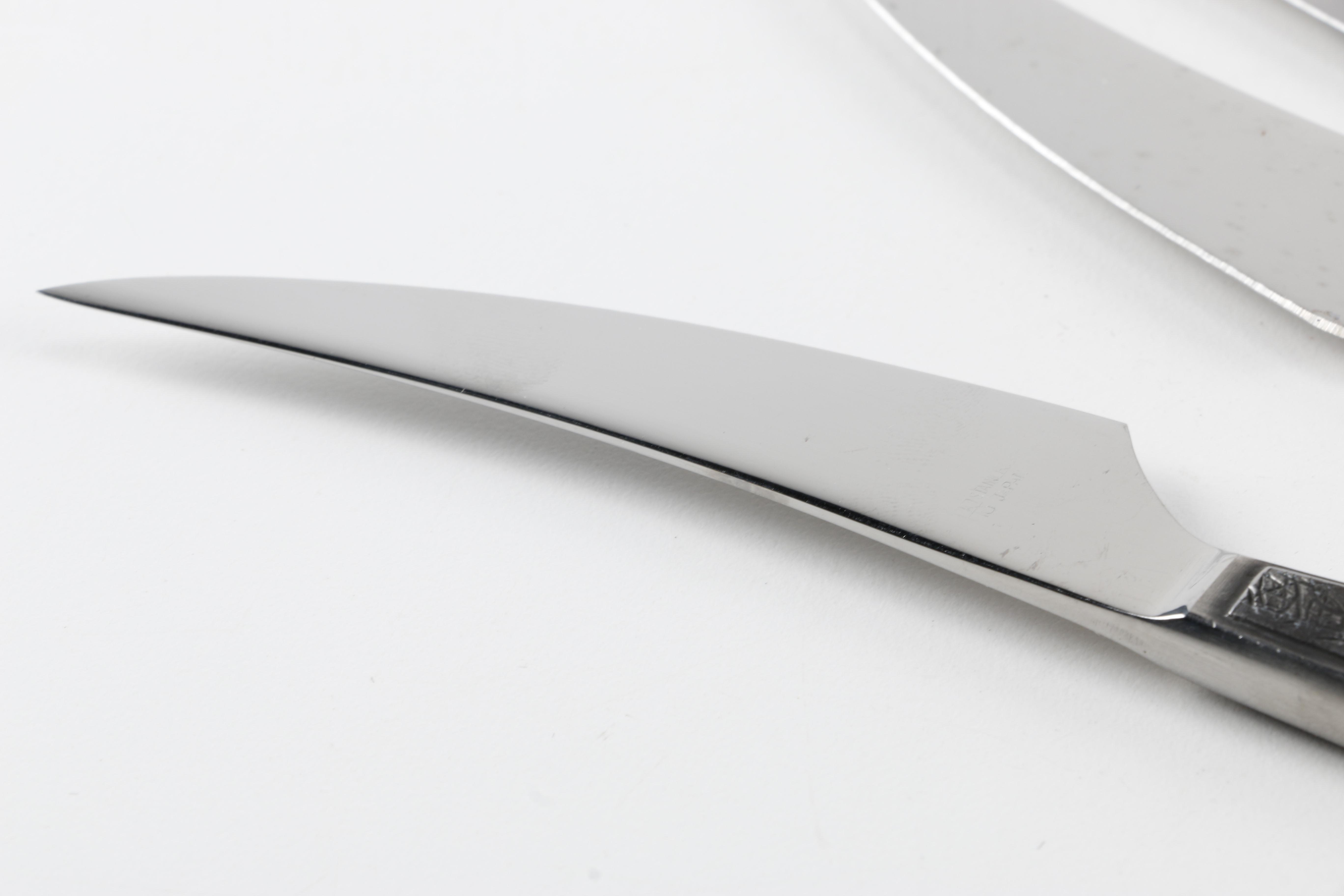 Modern Style Knife Set