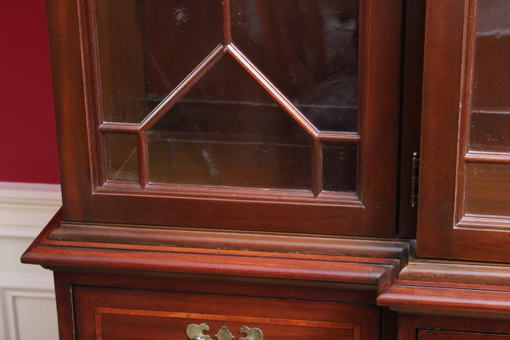 Vintage Chippendale Style Breakfront China Cabinet