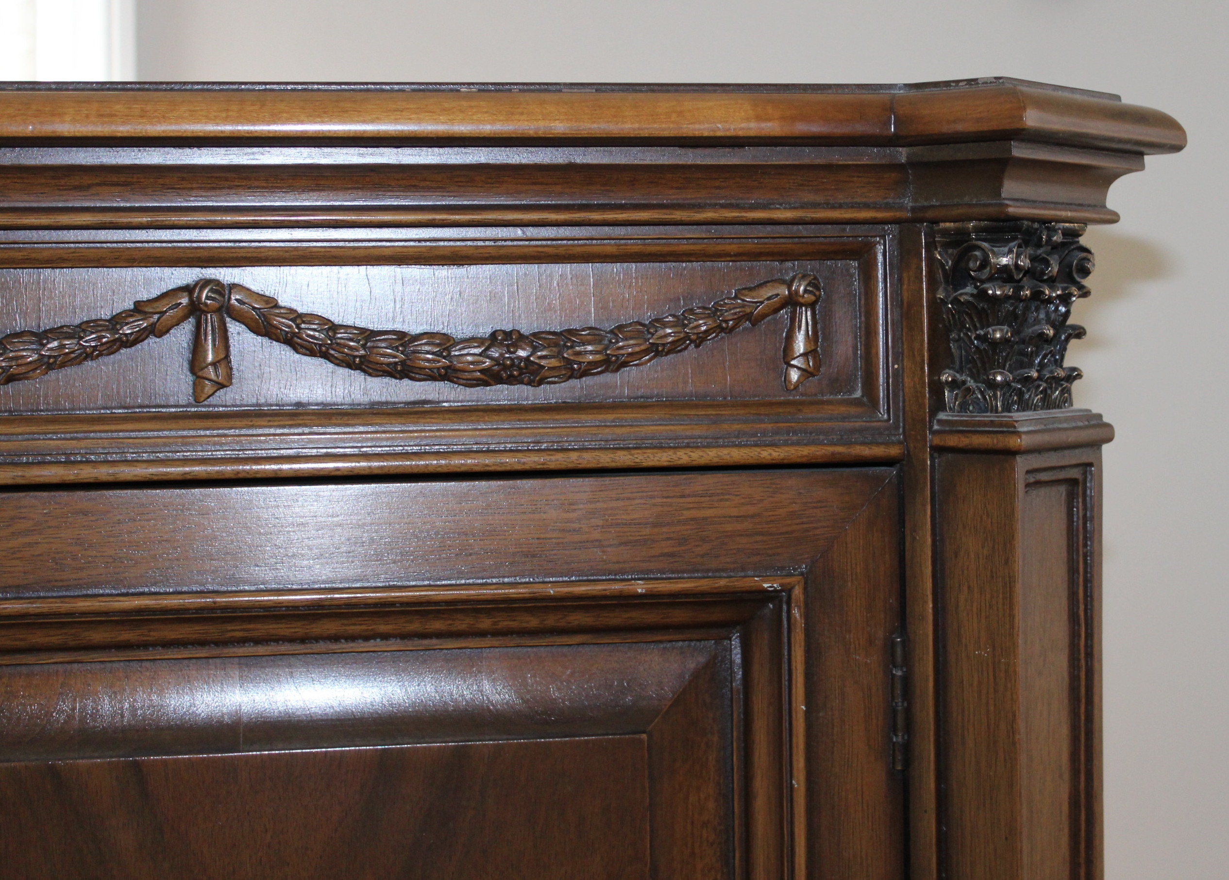 Romweber Furniture Armoire