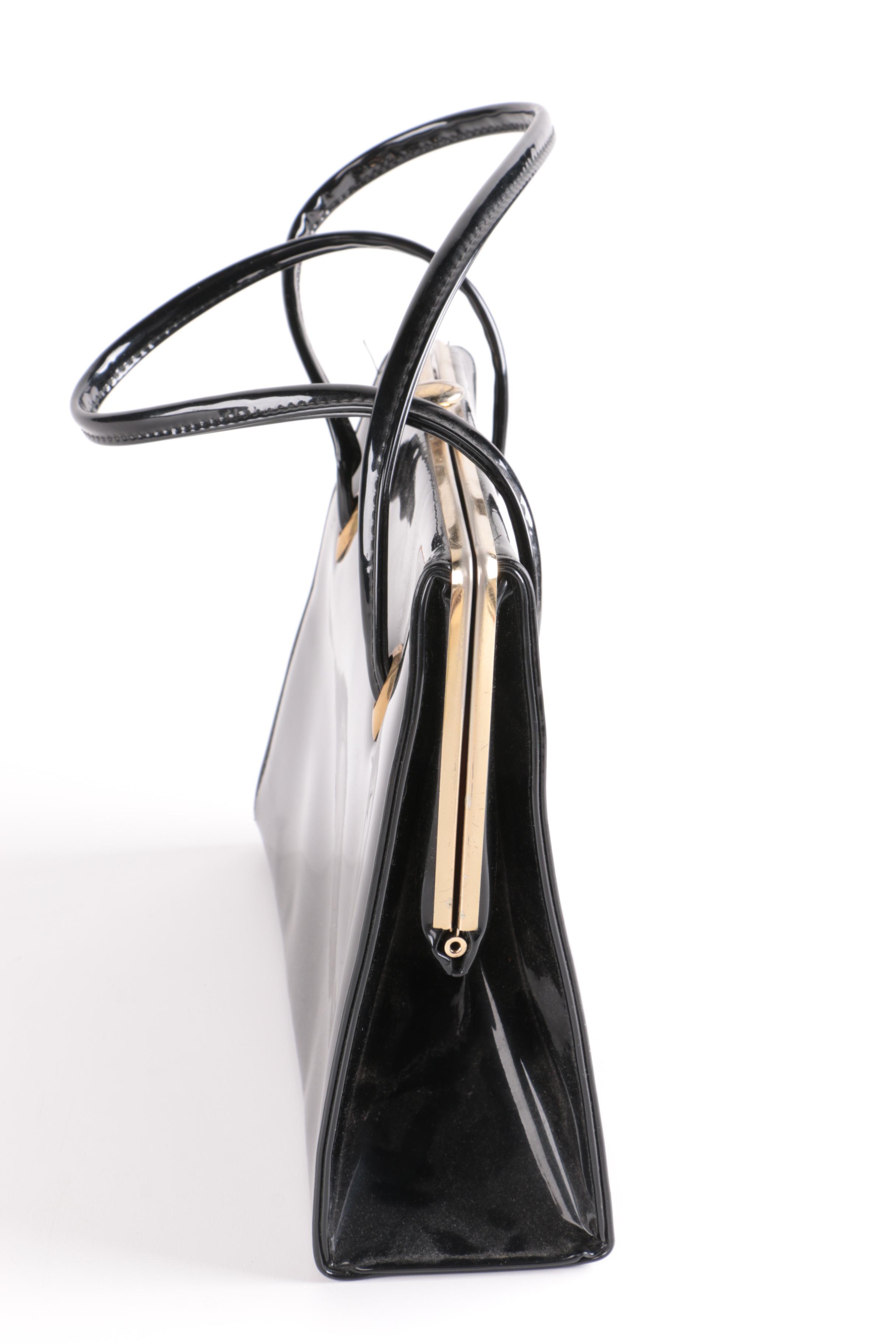 Women's Accessories Including a Fur Collar