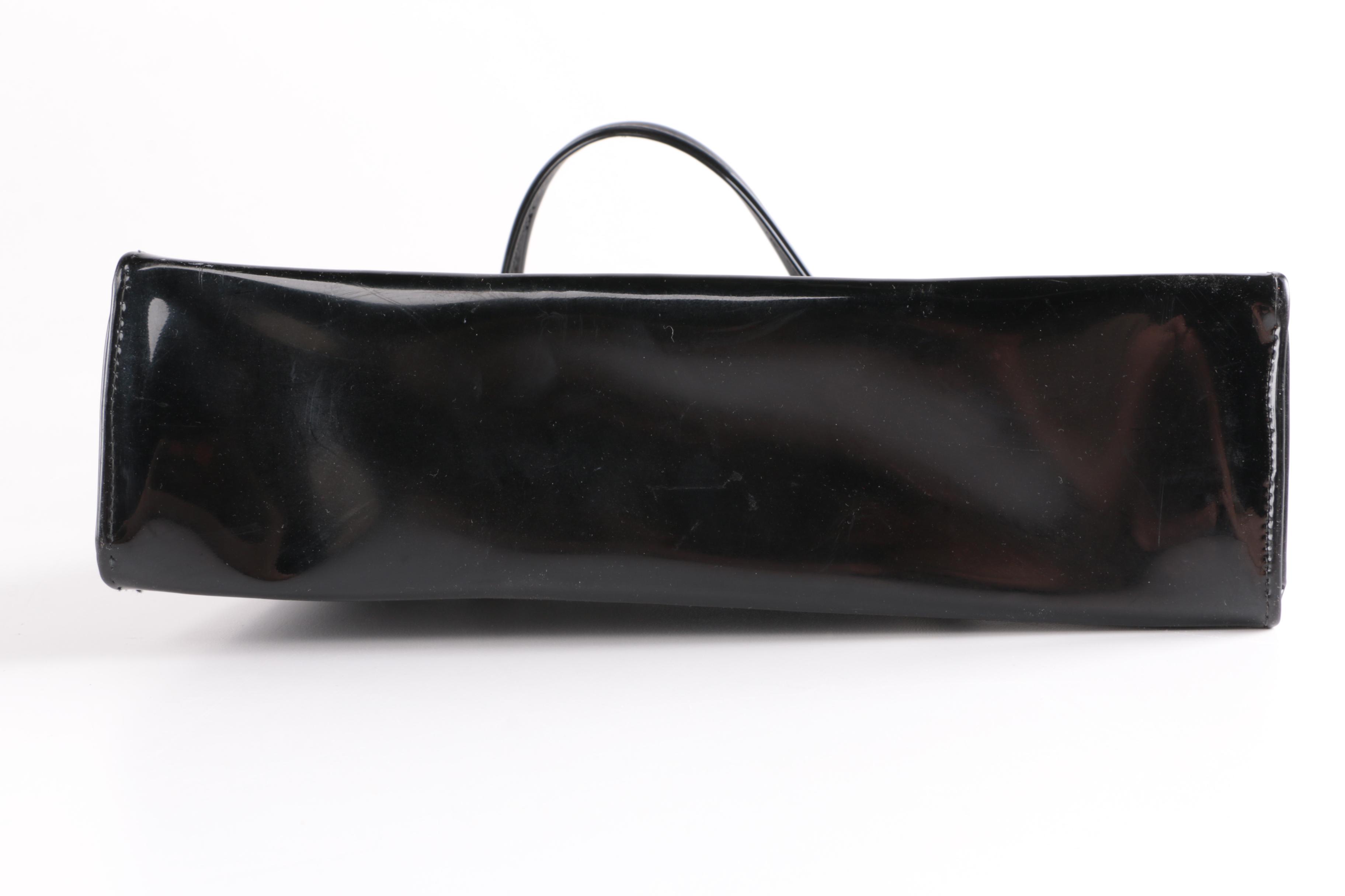 Women's Accessories Including a Fur Collar