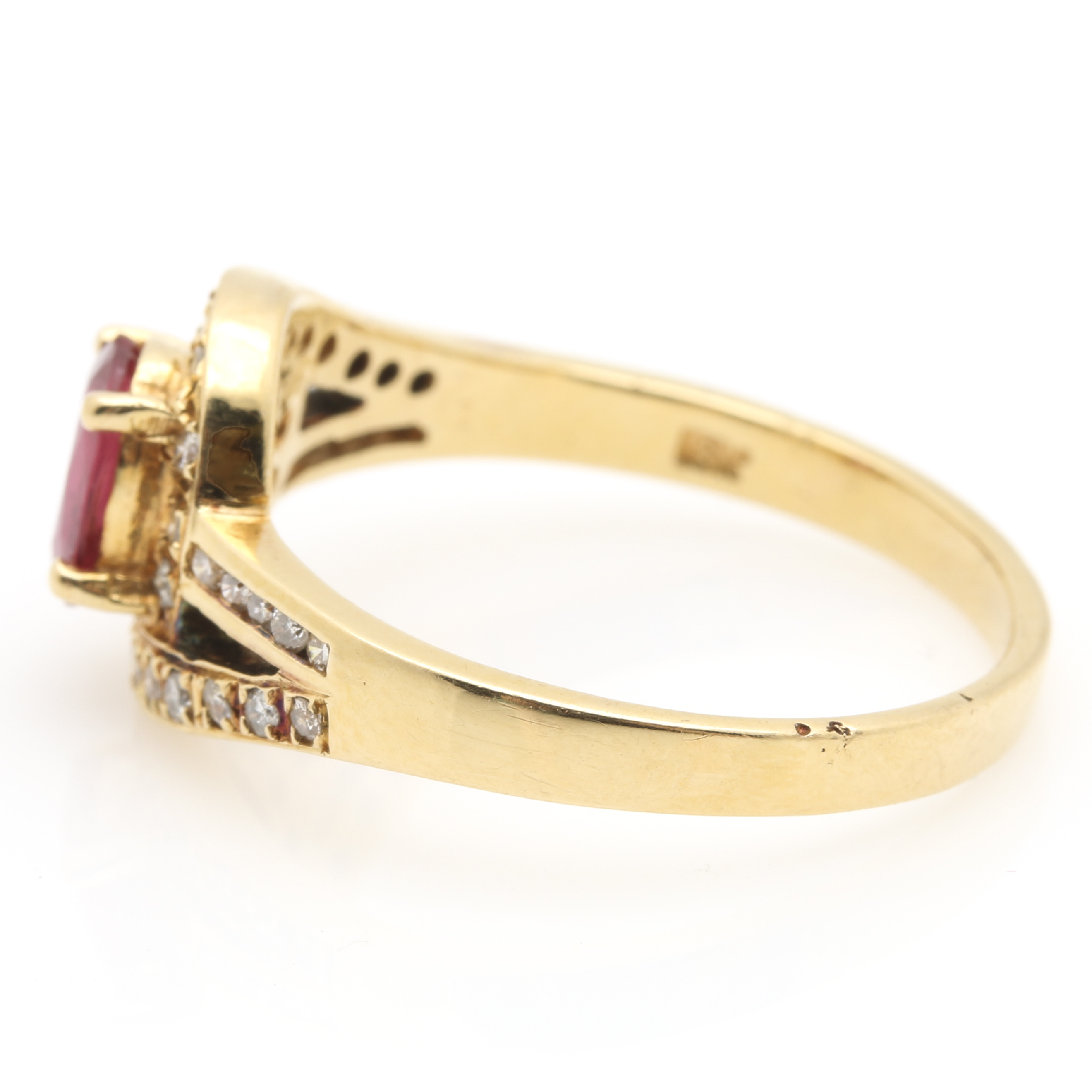18K Yellow Gold Diamond and Ruby Ring