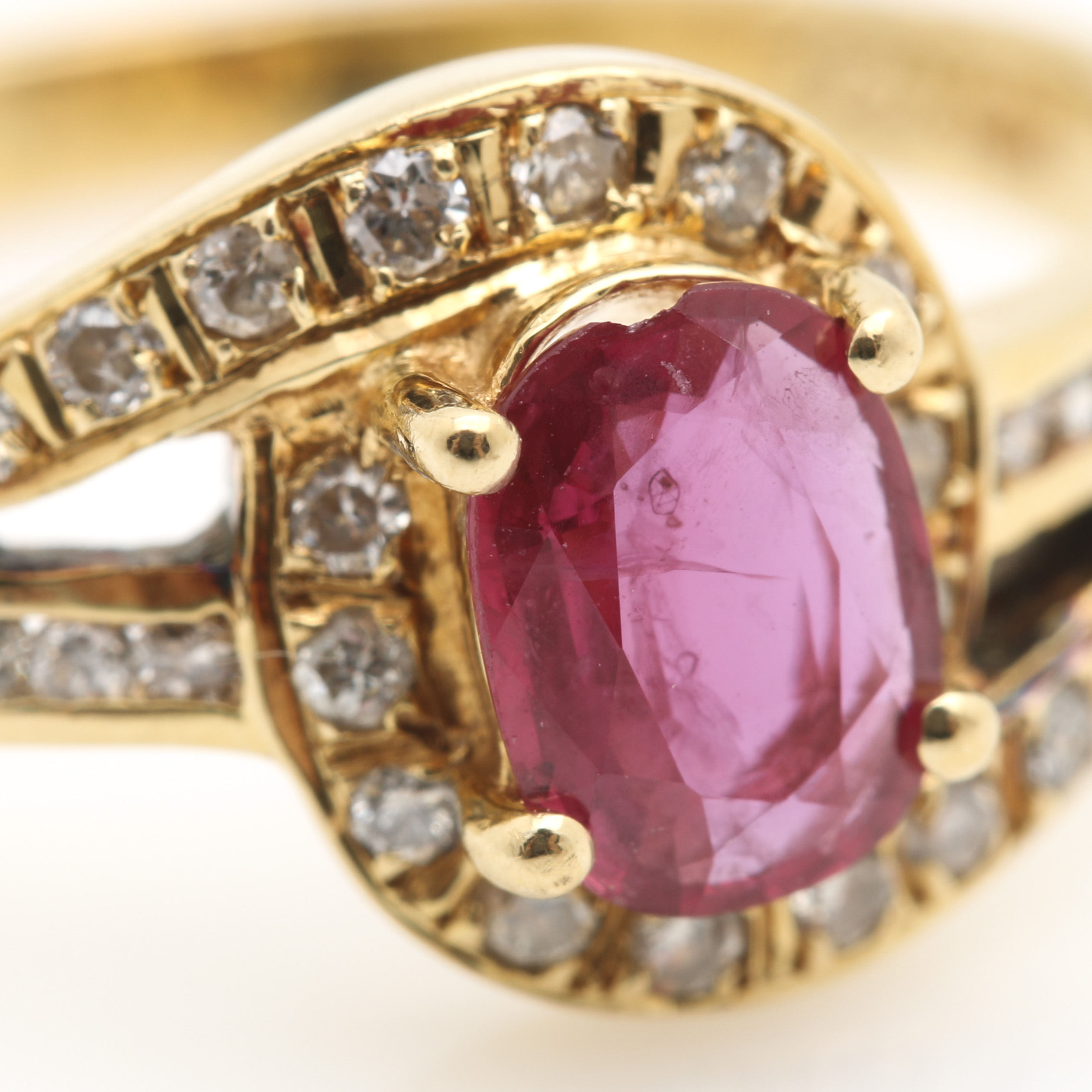 18K Yellow Gold Diamond and Ruby Ring
