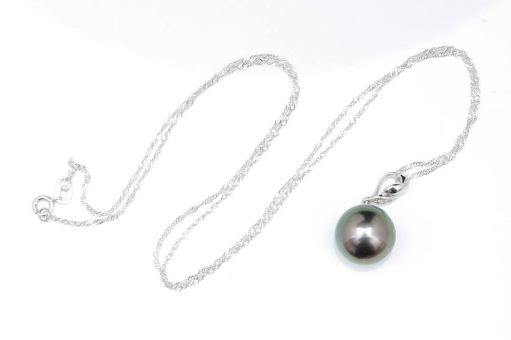 18K White Gold, Tahitian Pearl and Diamond Pendant with Chain
