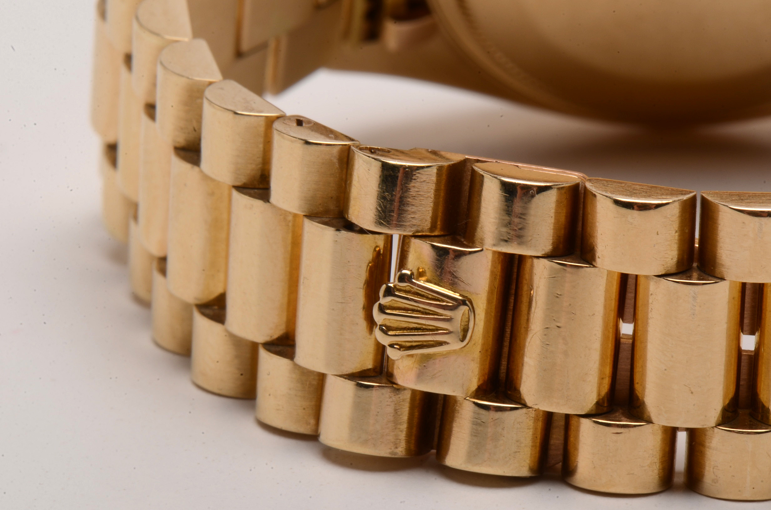 Rolex 18K Yellow Gold 2.56 CTW Diamond Bezel Day-Date Watch