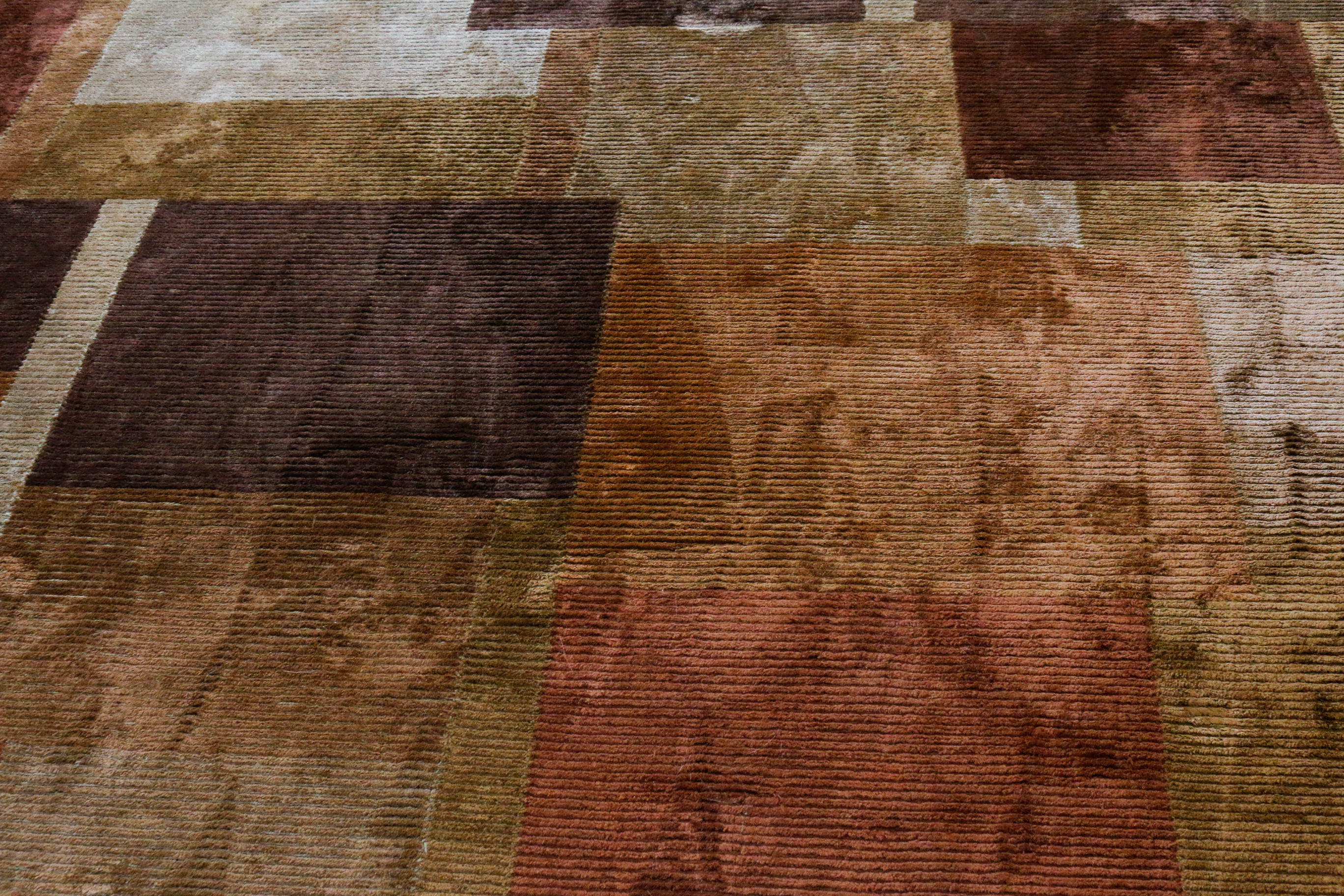 Contemporary Indian Wool and Silk Area Rug From Fiezy