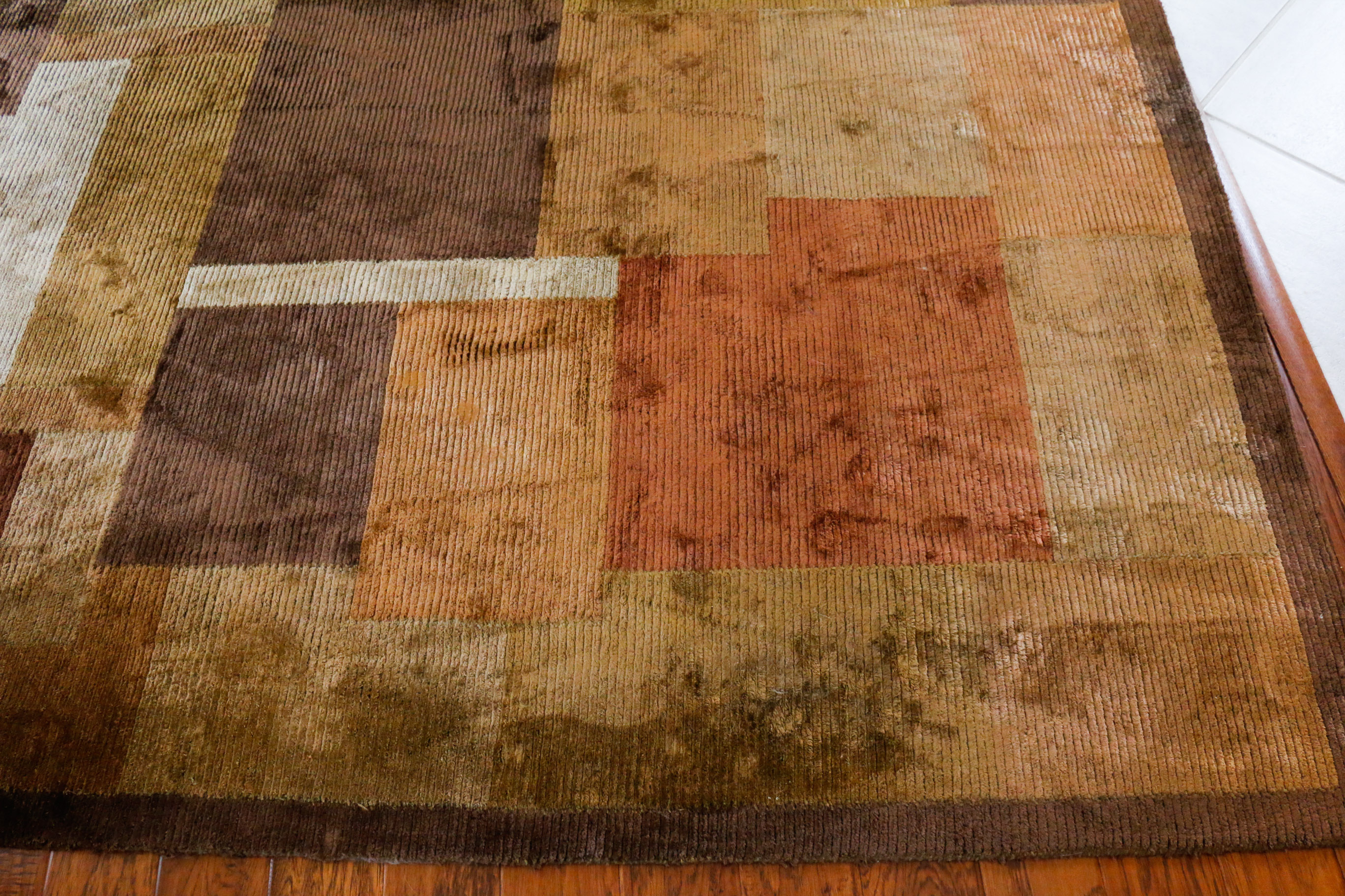 Contemporary Indian Wool and Silk Area Rug From Fiezy