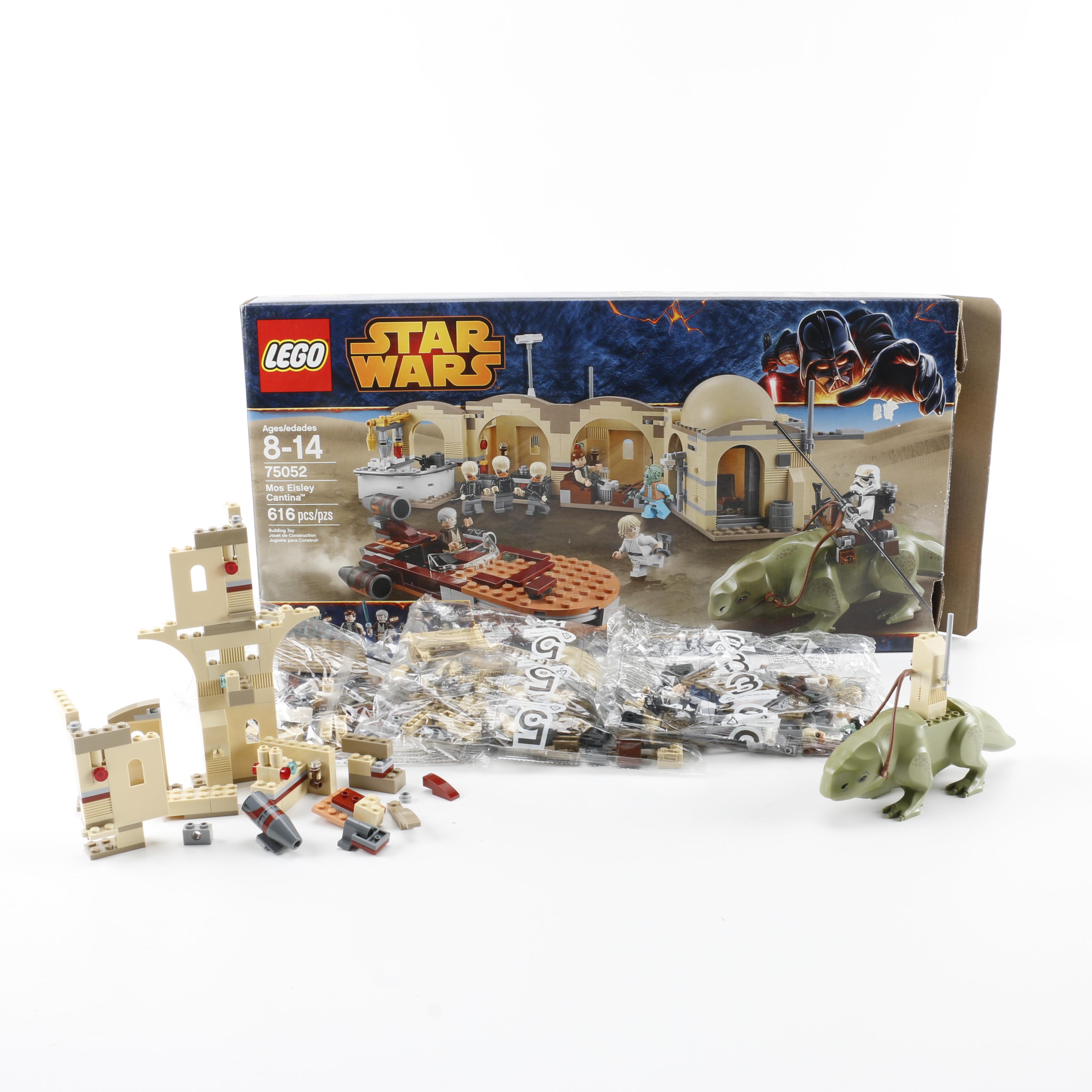 Star Wars "Mos Eisley Cantina" Lego Set
