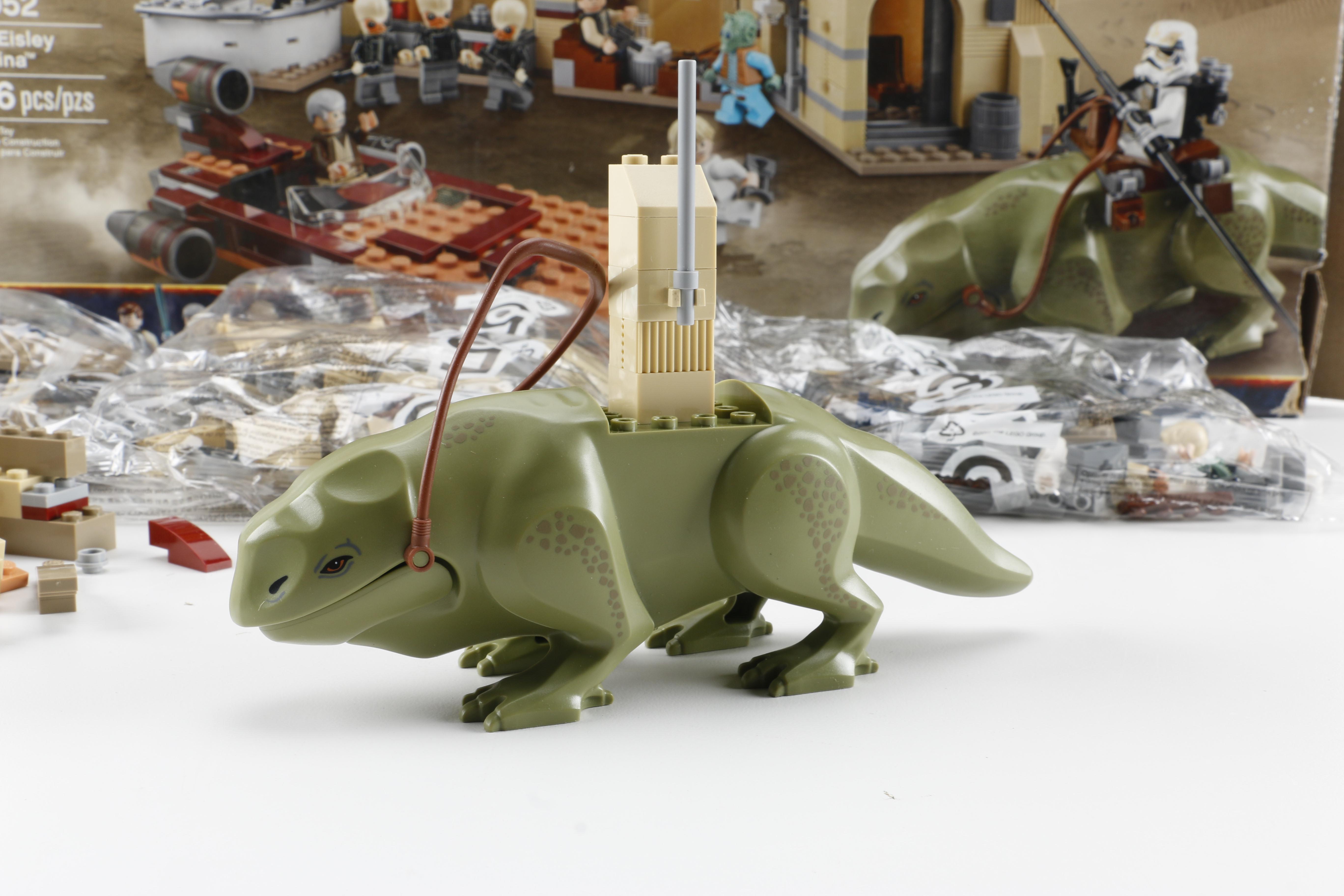 Star Wars "Mos Eisley Cantina" Lego Set