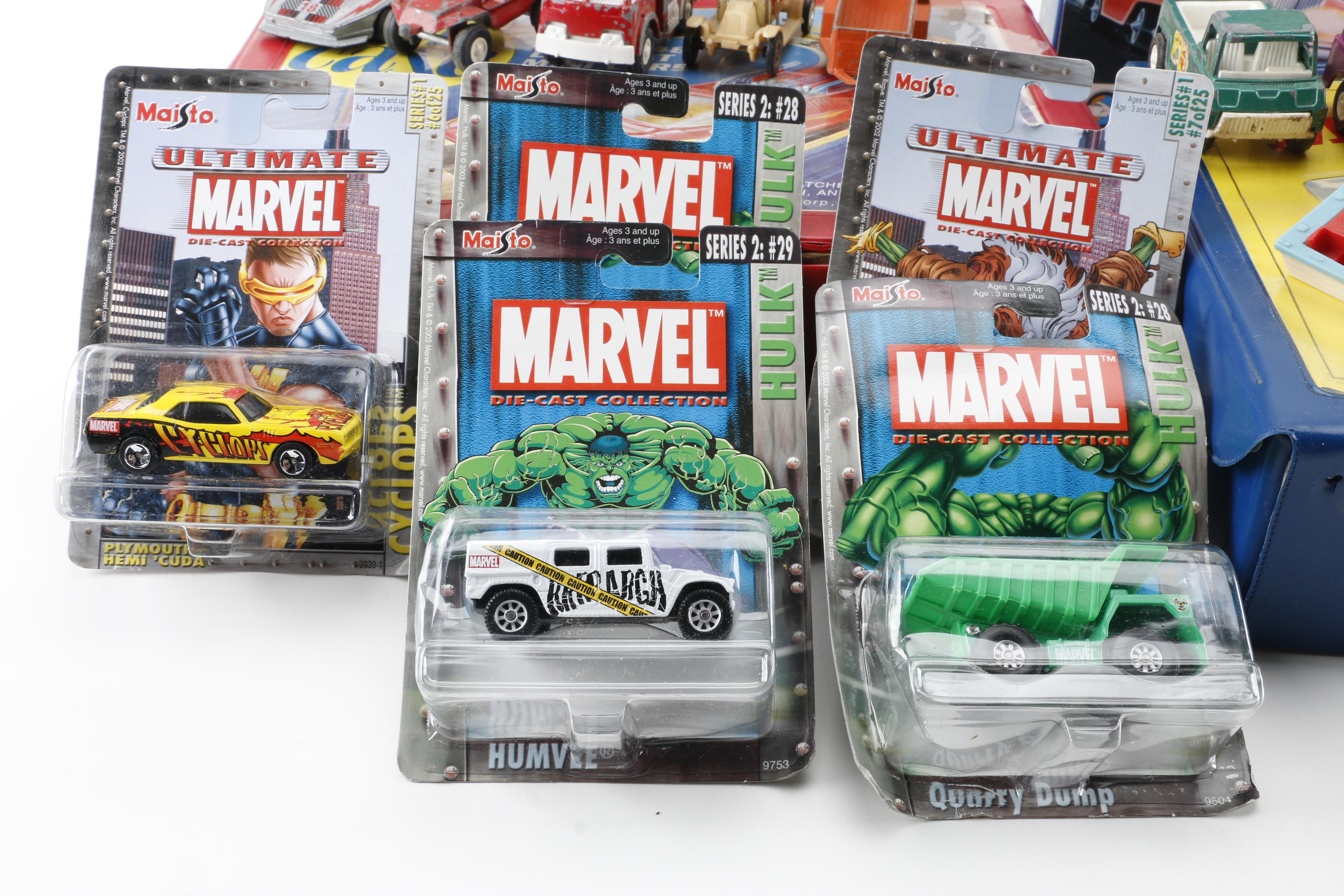 Large Matchbox and Hotwheels Car Collection