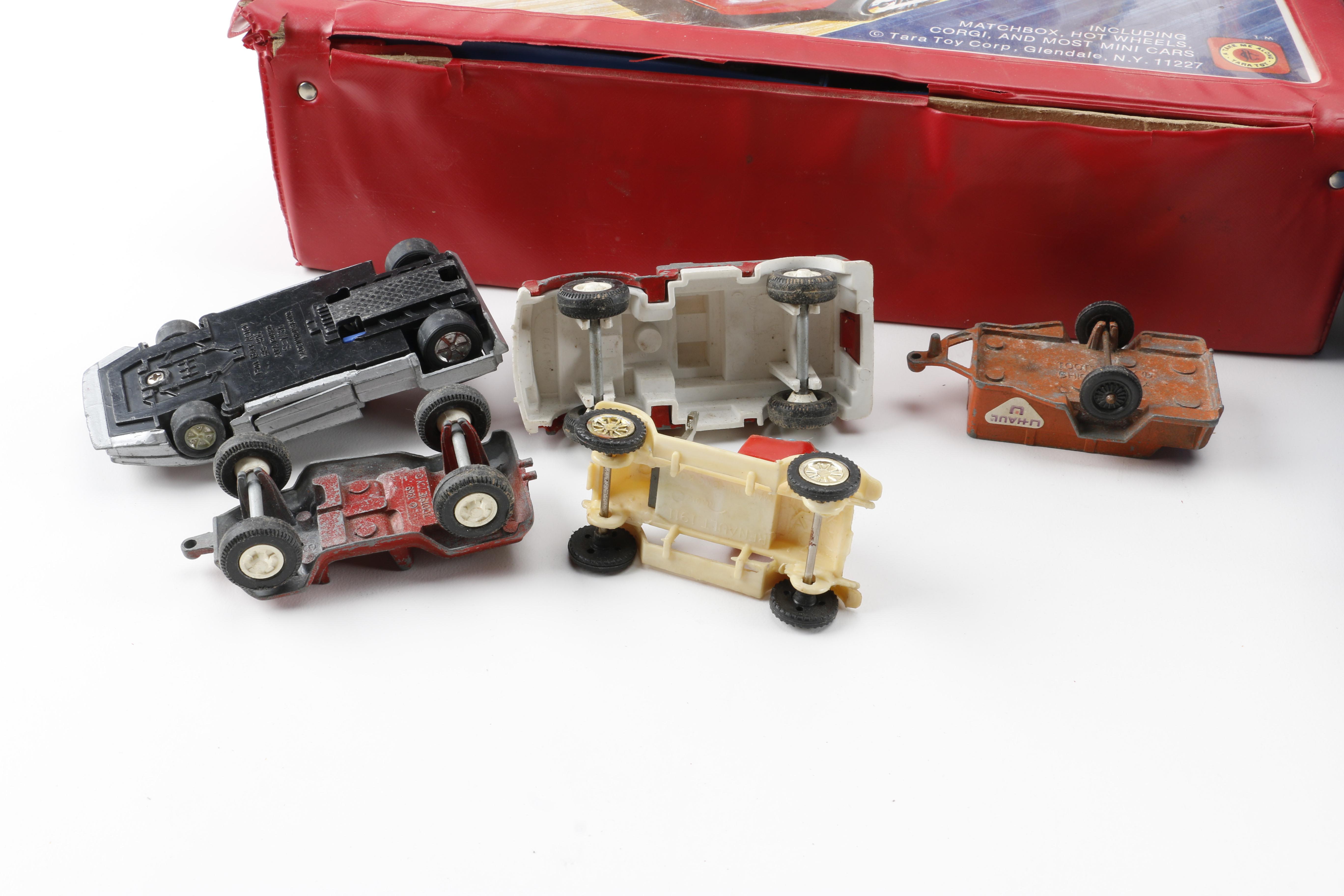 Large Matchbox and Hotwheels Car Collection