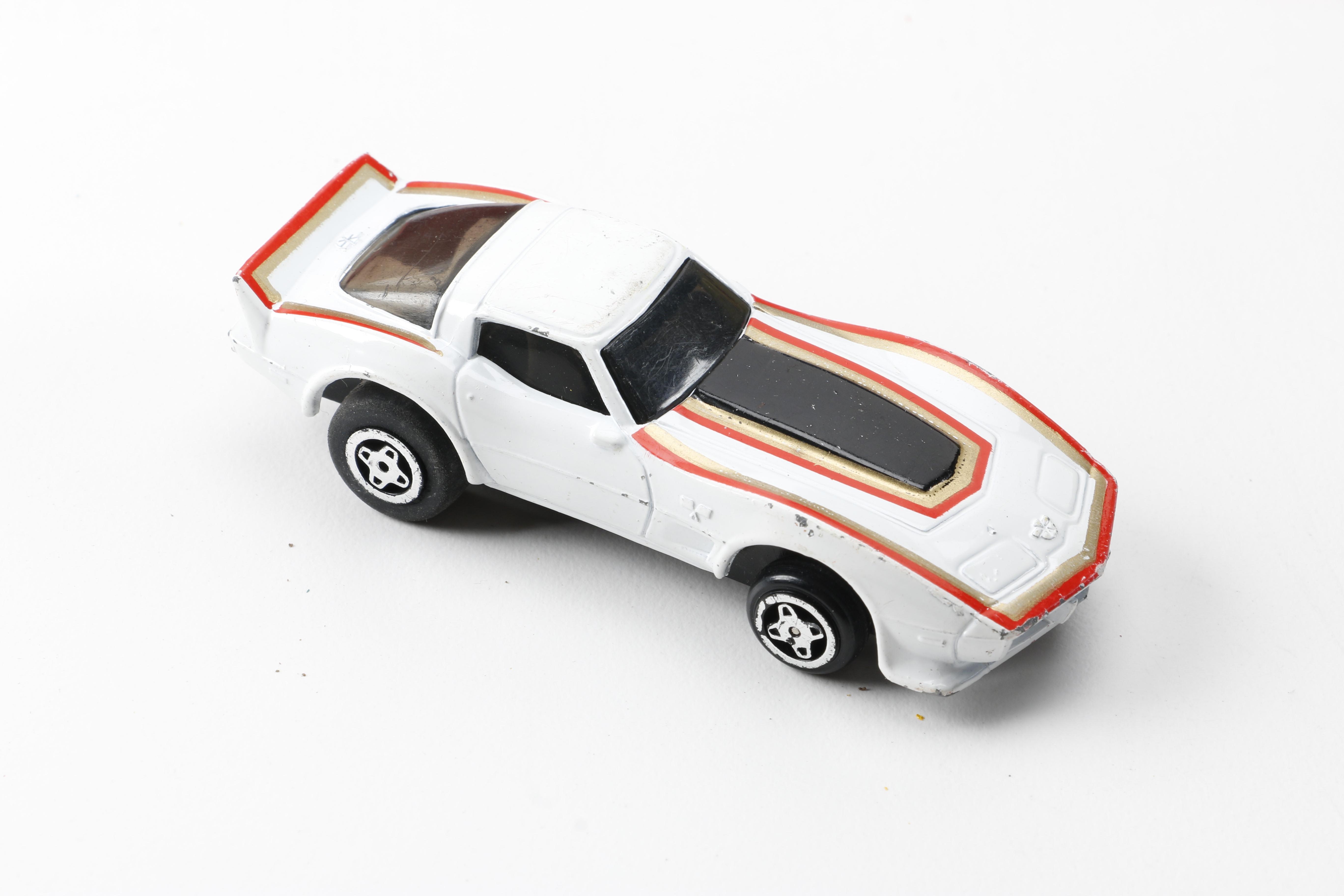 Large Matchbox and Hotwheels Car Collection