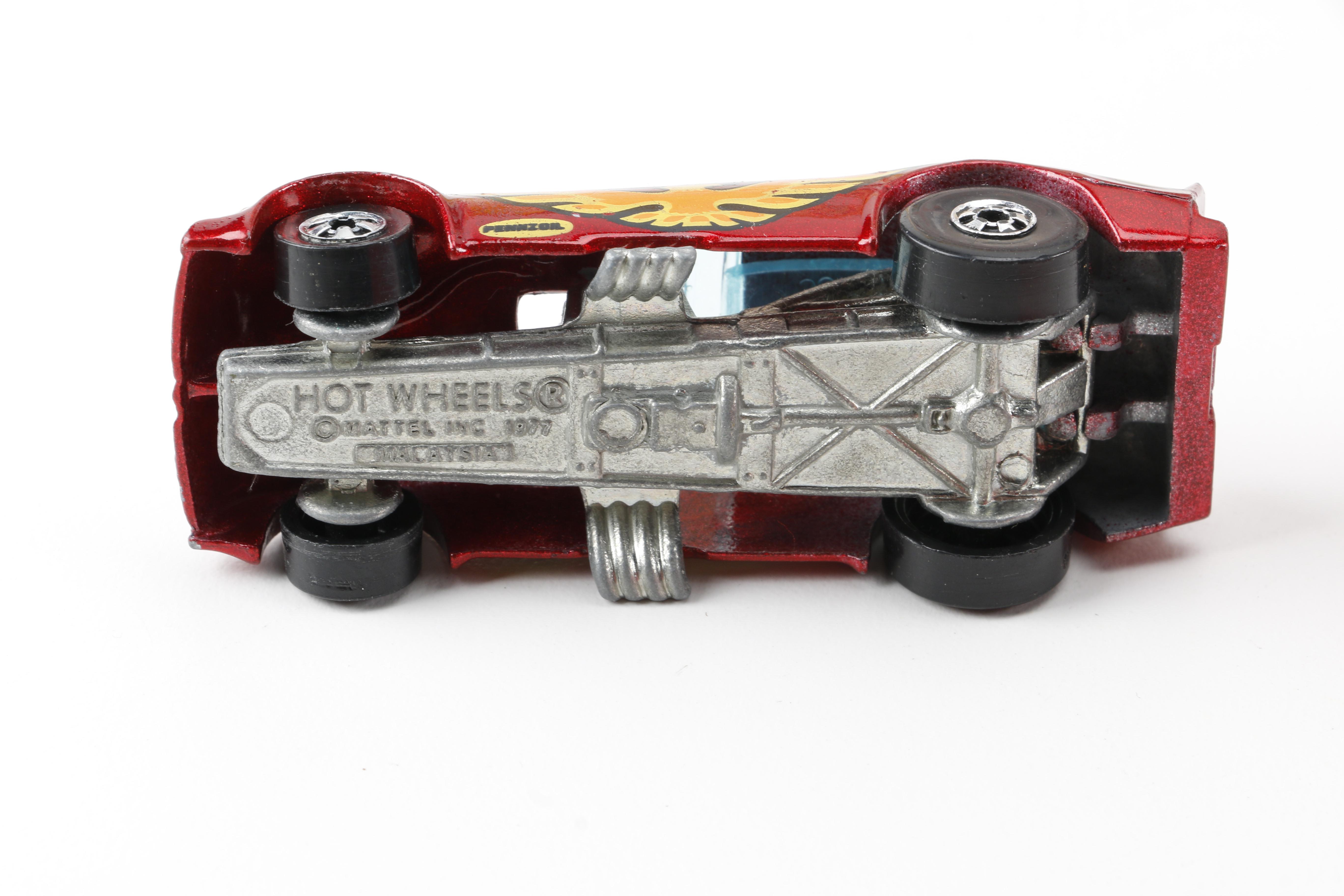 Large Matchbox and Hotwheels Car Collection