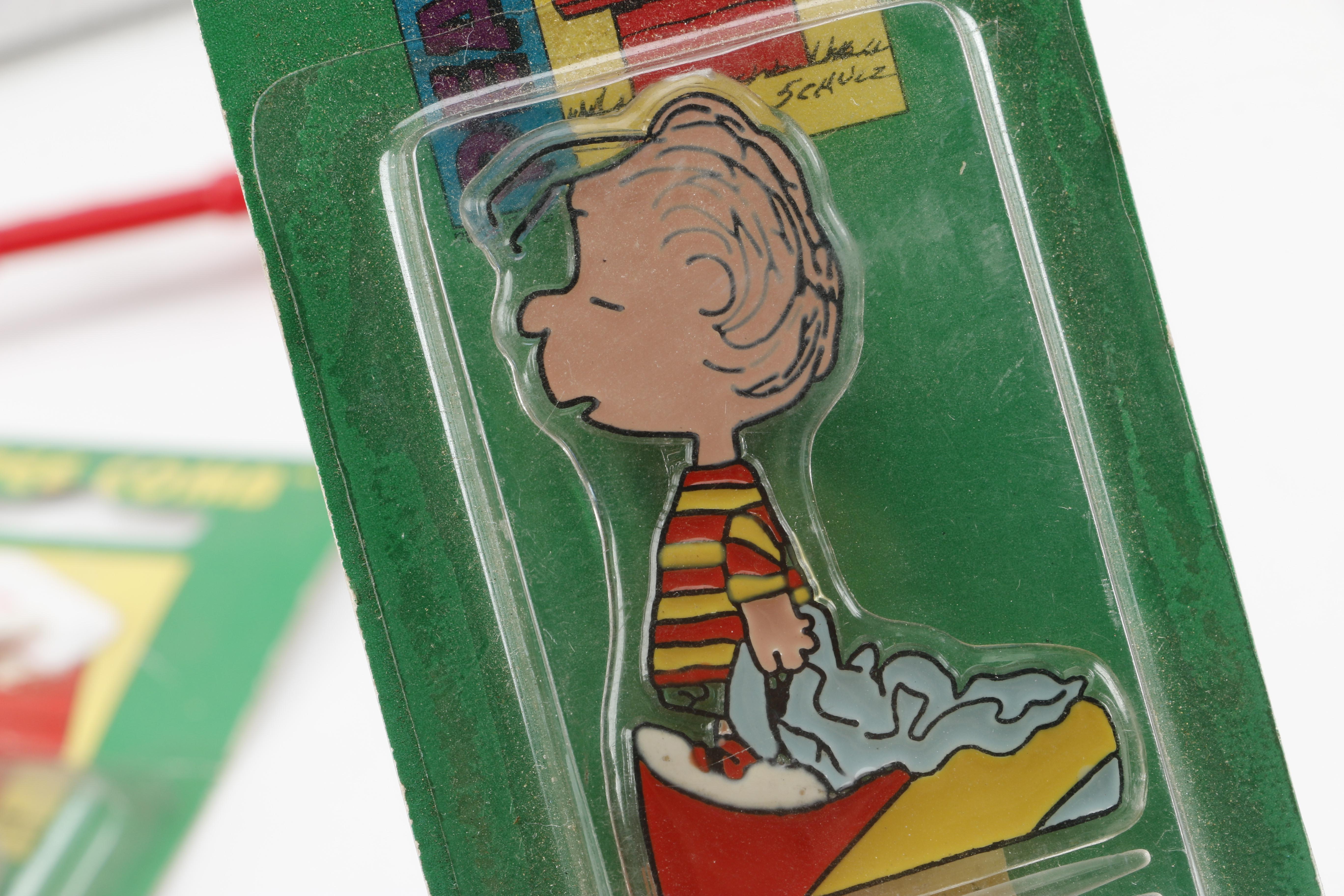 Peanuts Merchandise Including Sno-Cone Machine and Mega Bloks