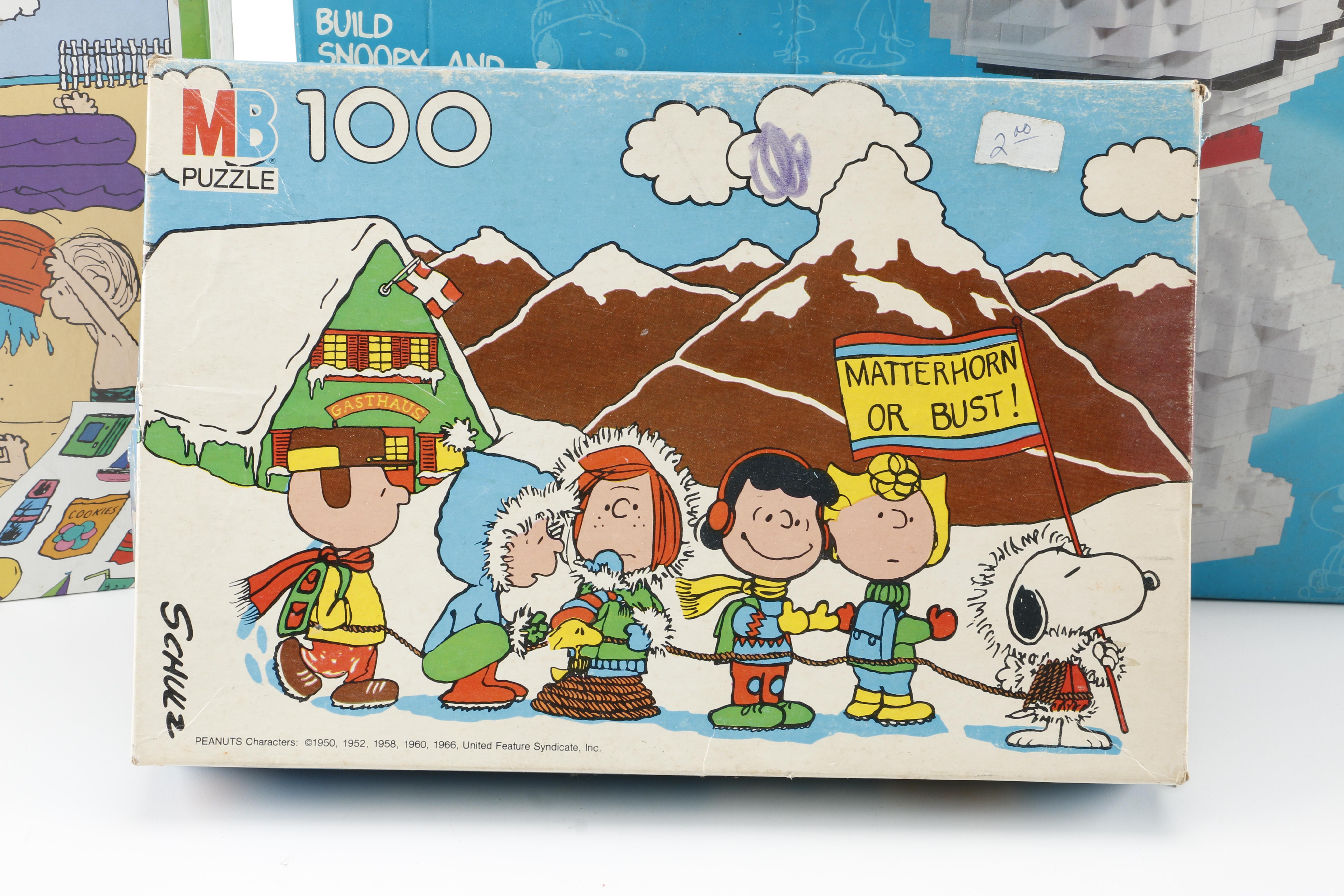 Peanuts Merchandise Including Sno-Cone Machine and Mega Bloks