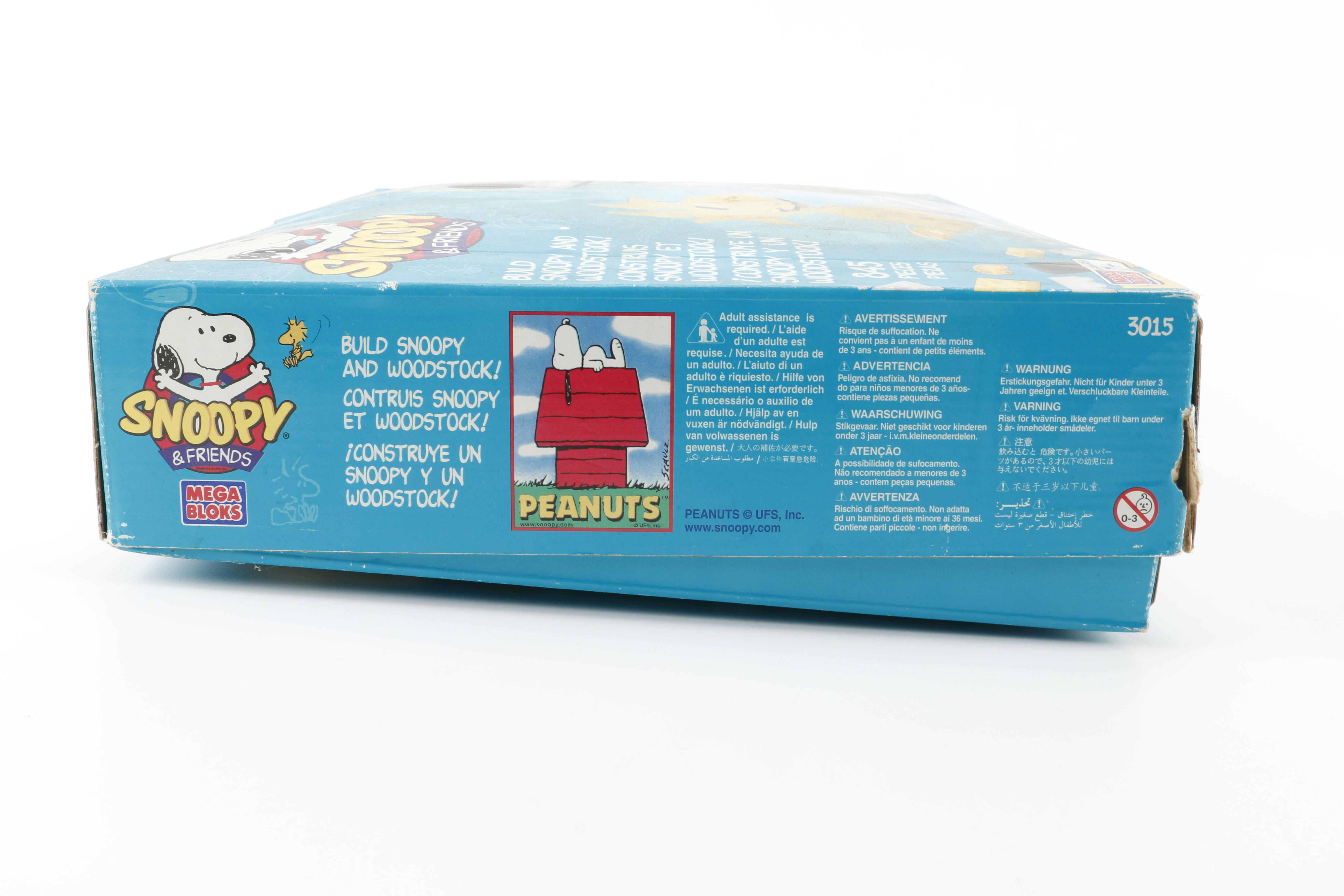 Peanuts Merchandise Including Sno-Cone Machine and Mega Bloks