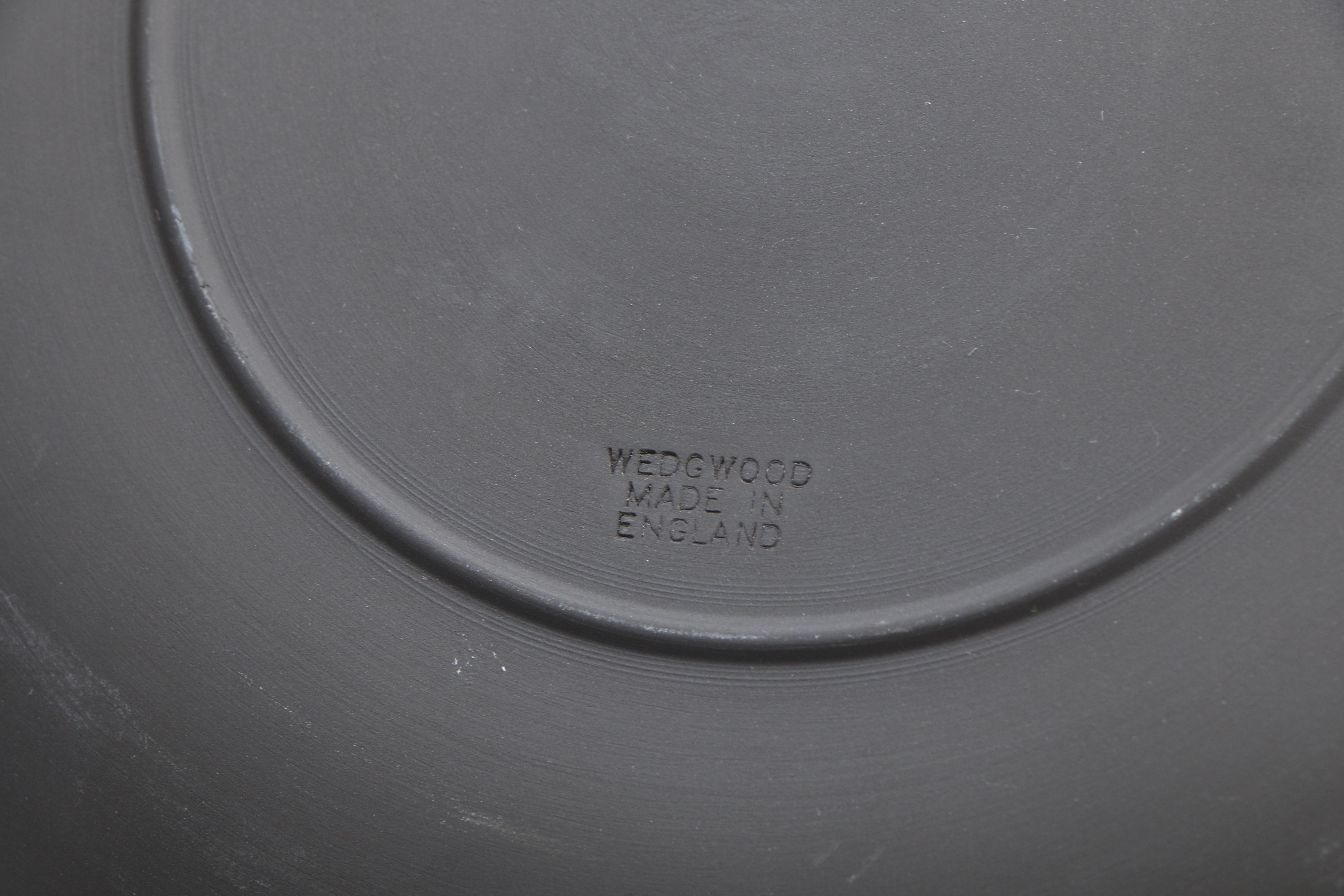 Wedgwood Tableware in "Basalt Black"