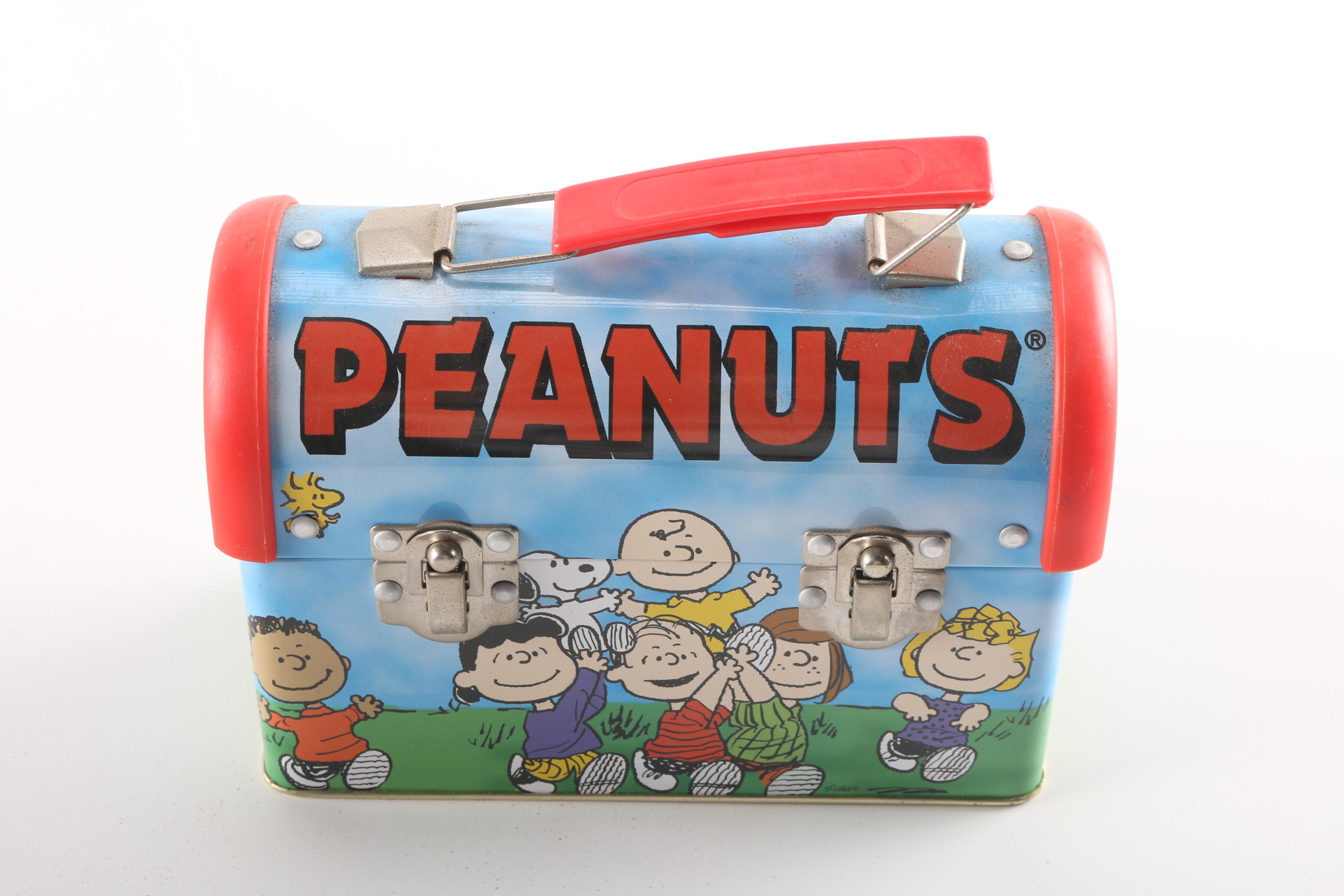 Vintage "Snoopy" and "Peanuts" Items