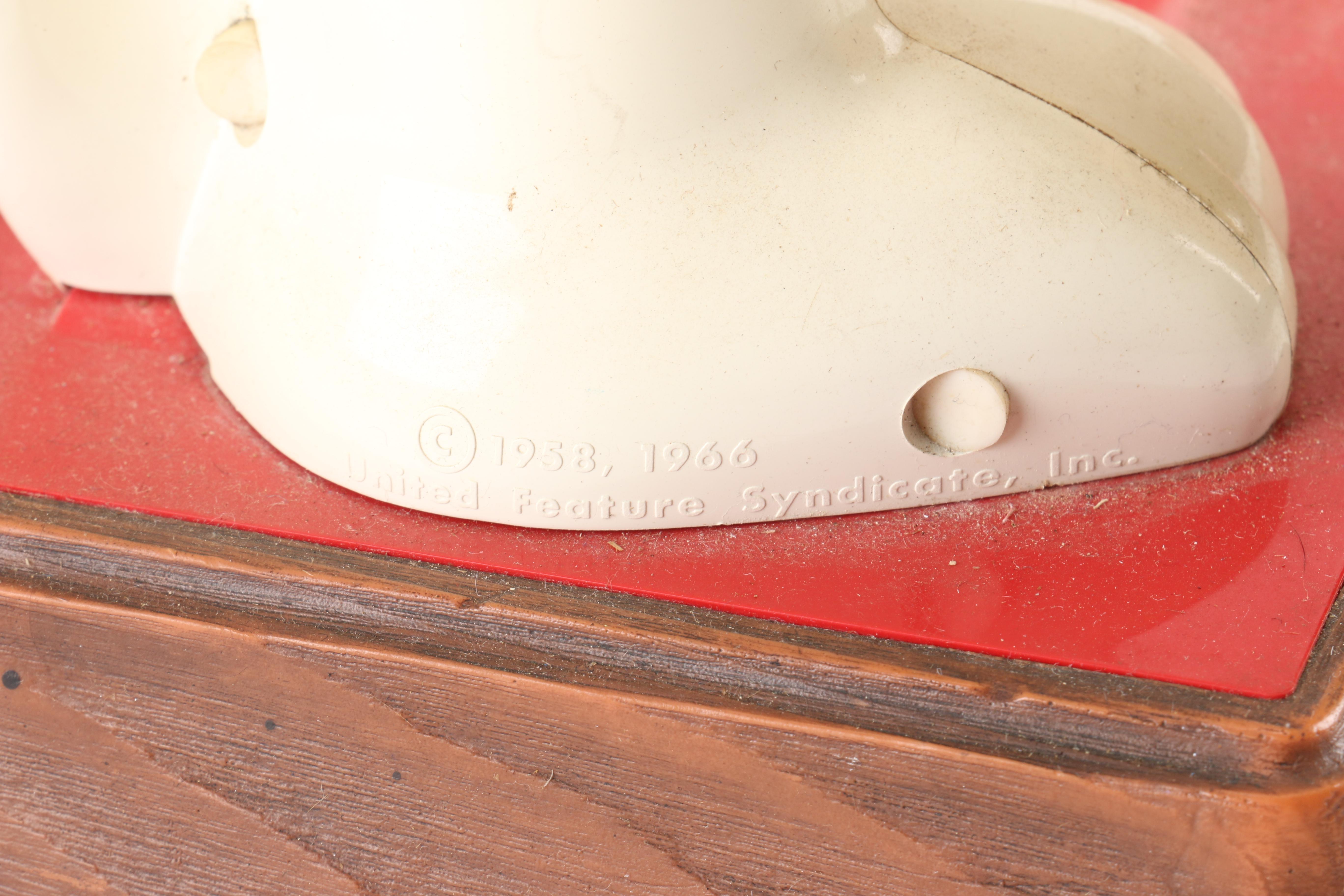 Vintage Peanuts Snoopy and Woodstock Theme Push-Button Telephone