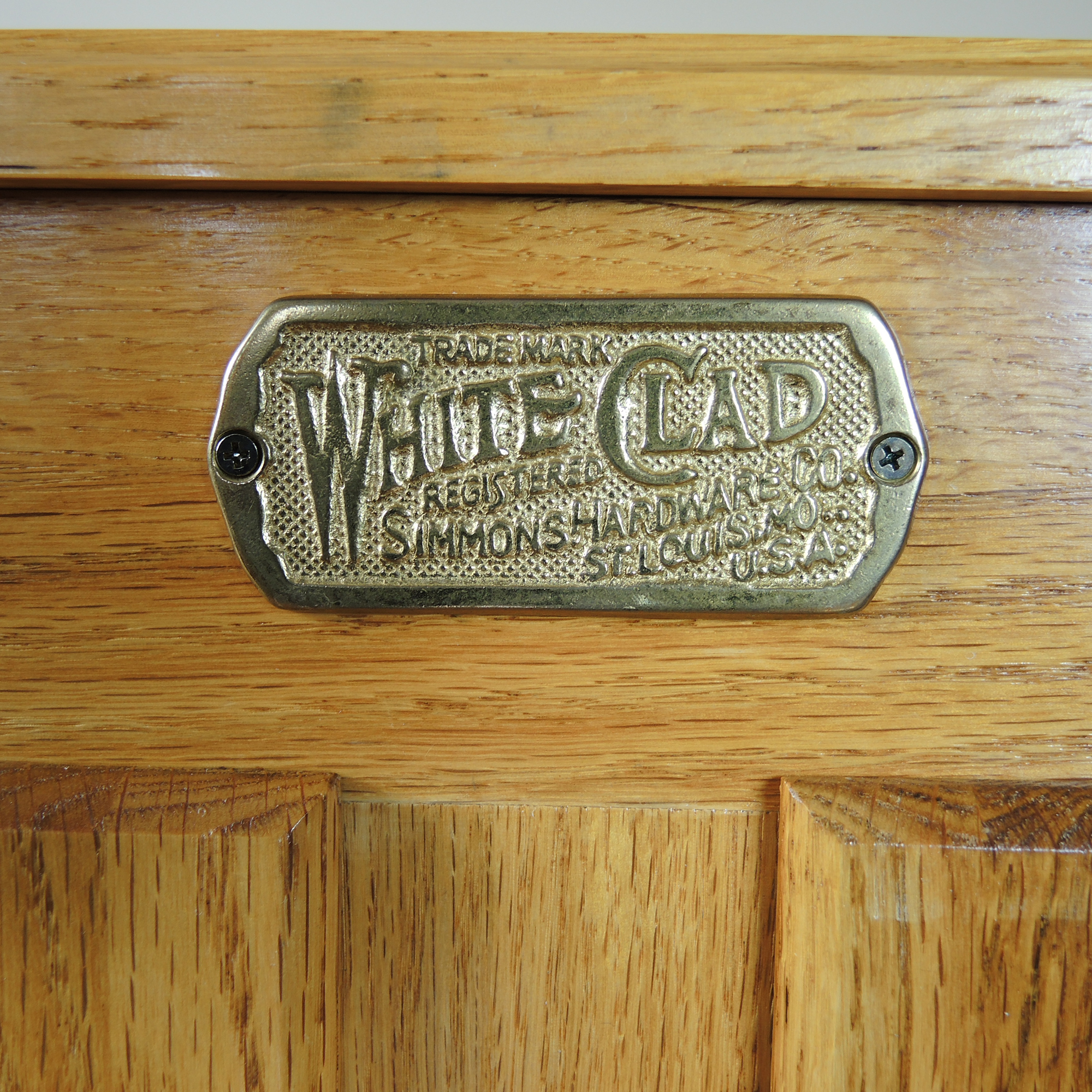 White Clad Oak Ice Chest Style Cabinet