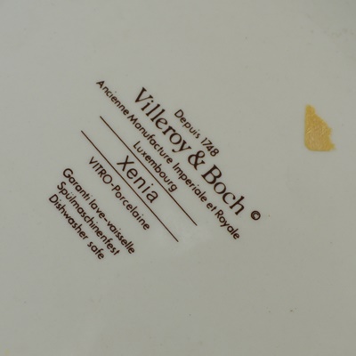 Miscellaneous Decorative Plates and Pot