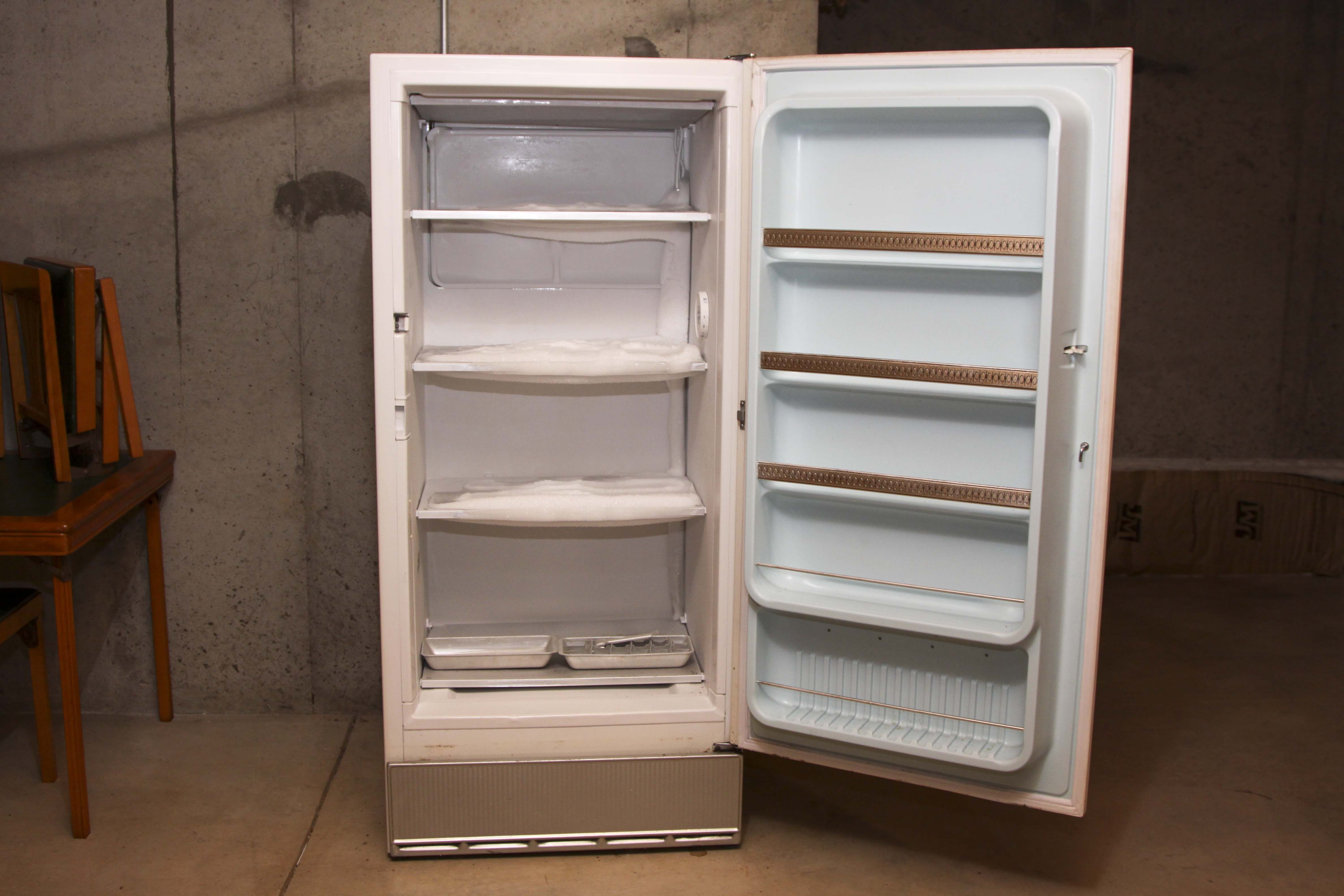 General Electric Free-Standing Freezer