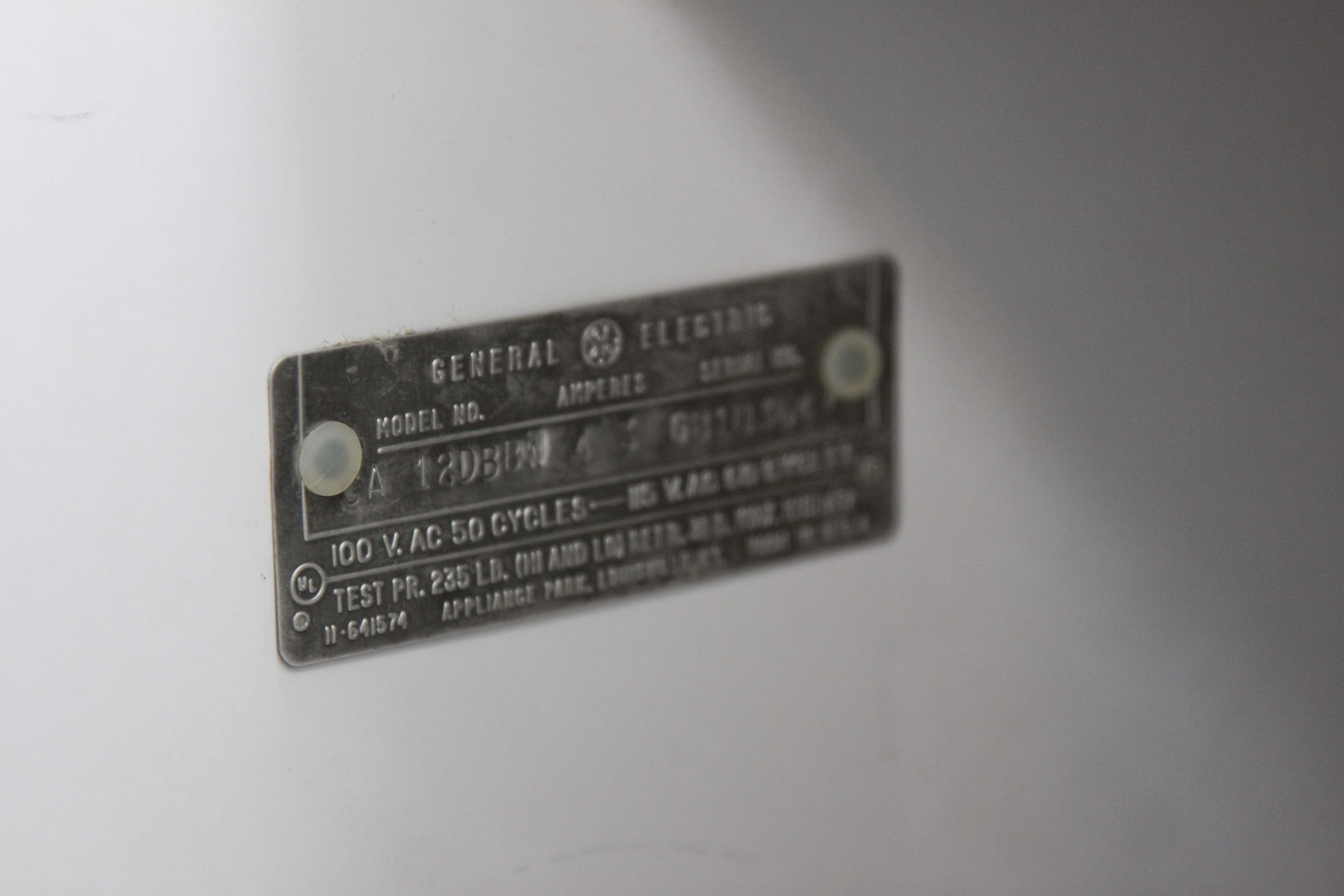 General Electric Free-Standing Freezer