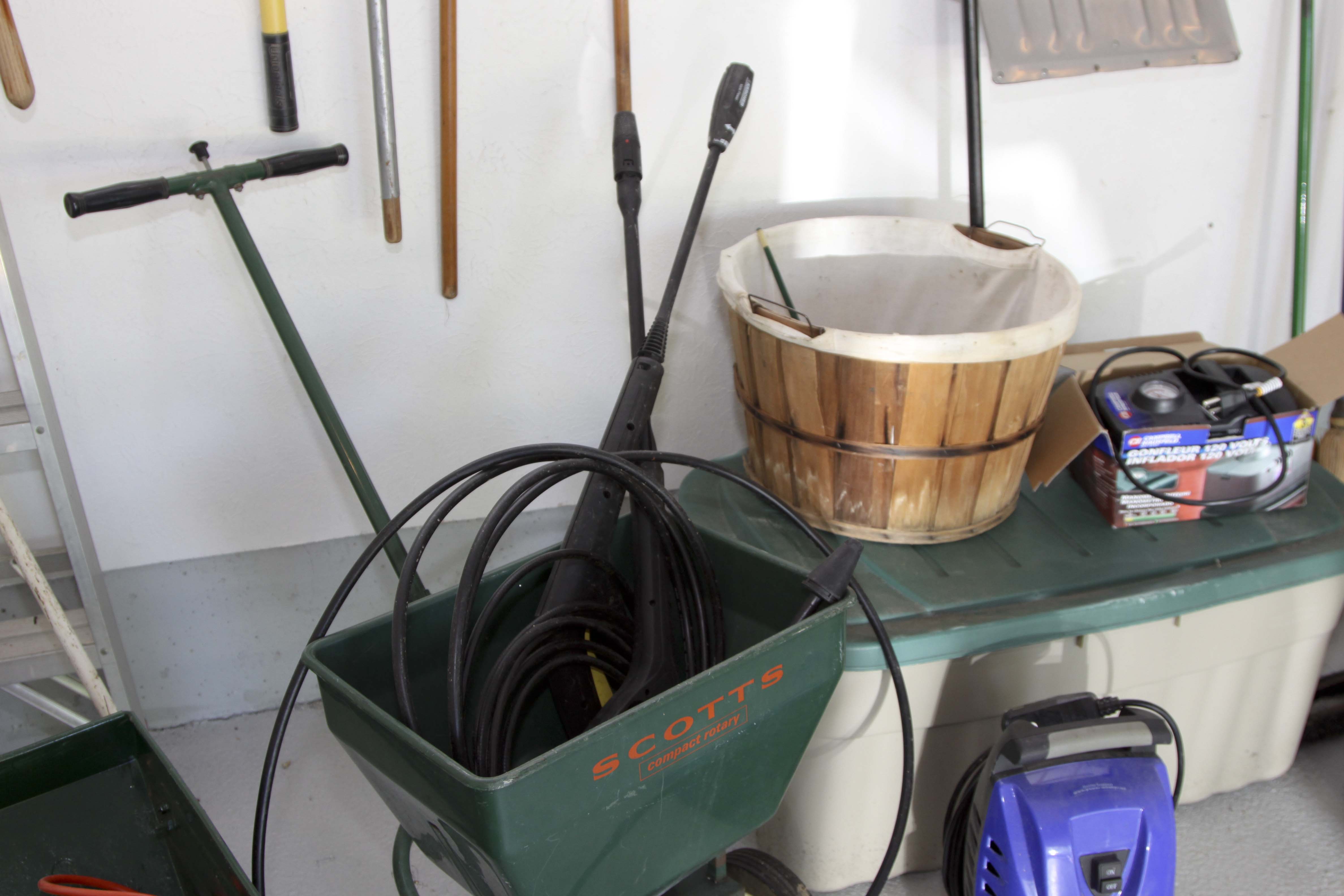 Large Garage Lot for the Lawn and Garden