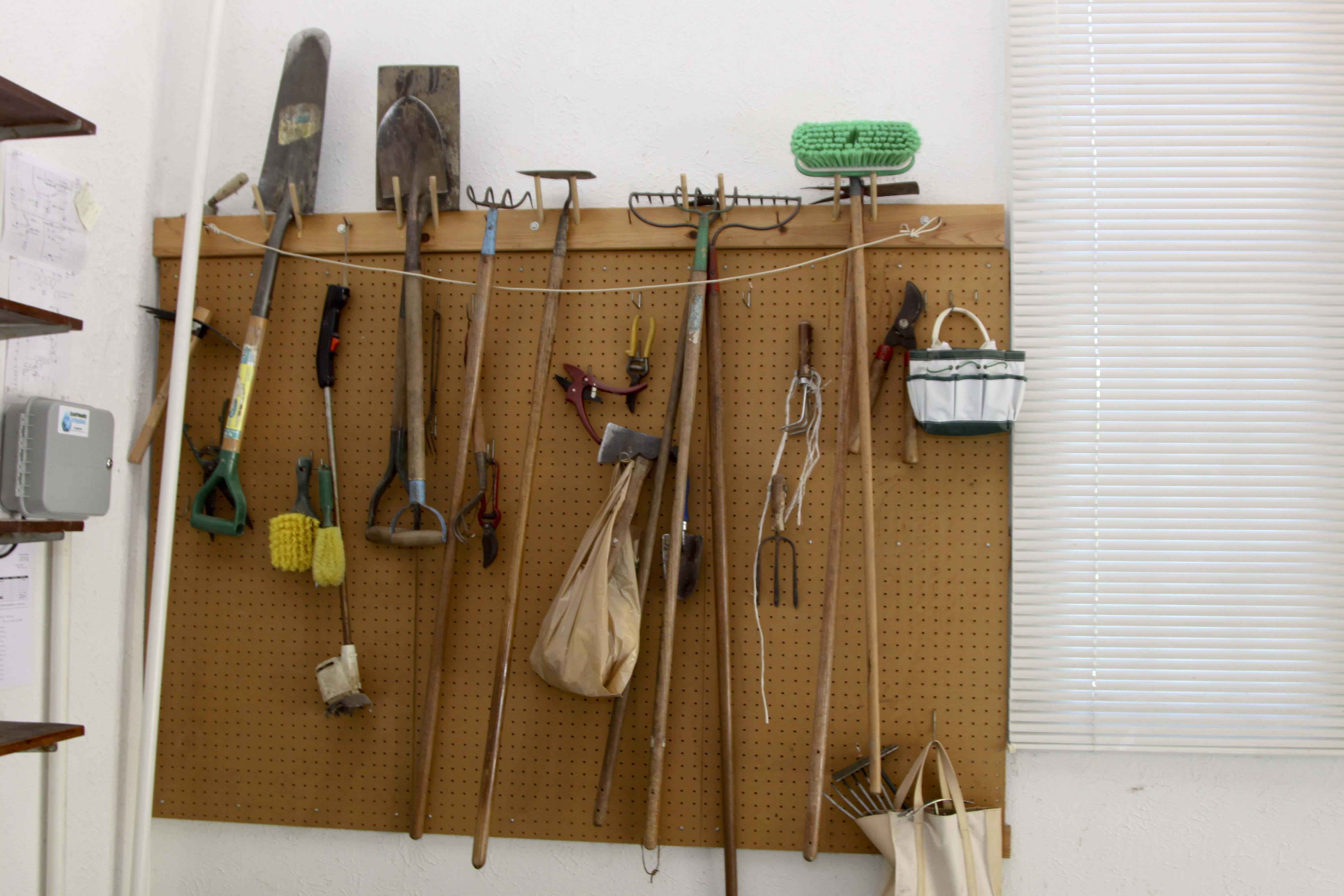 Large Garage Lot for the Lawn and Garden