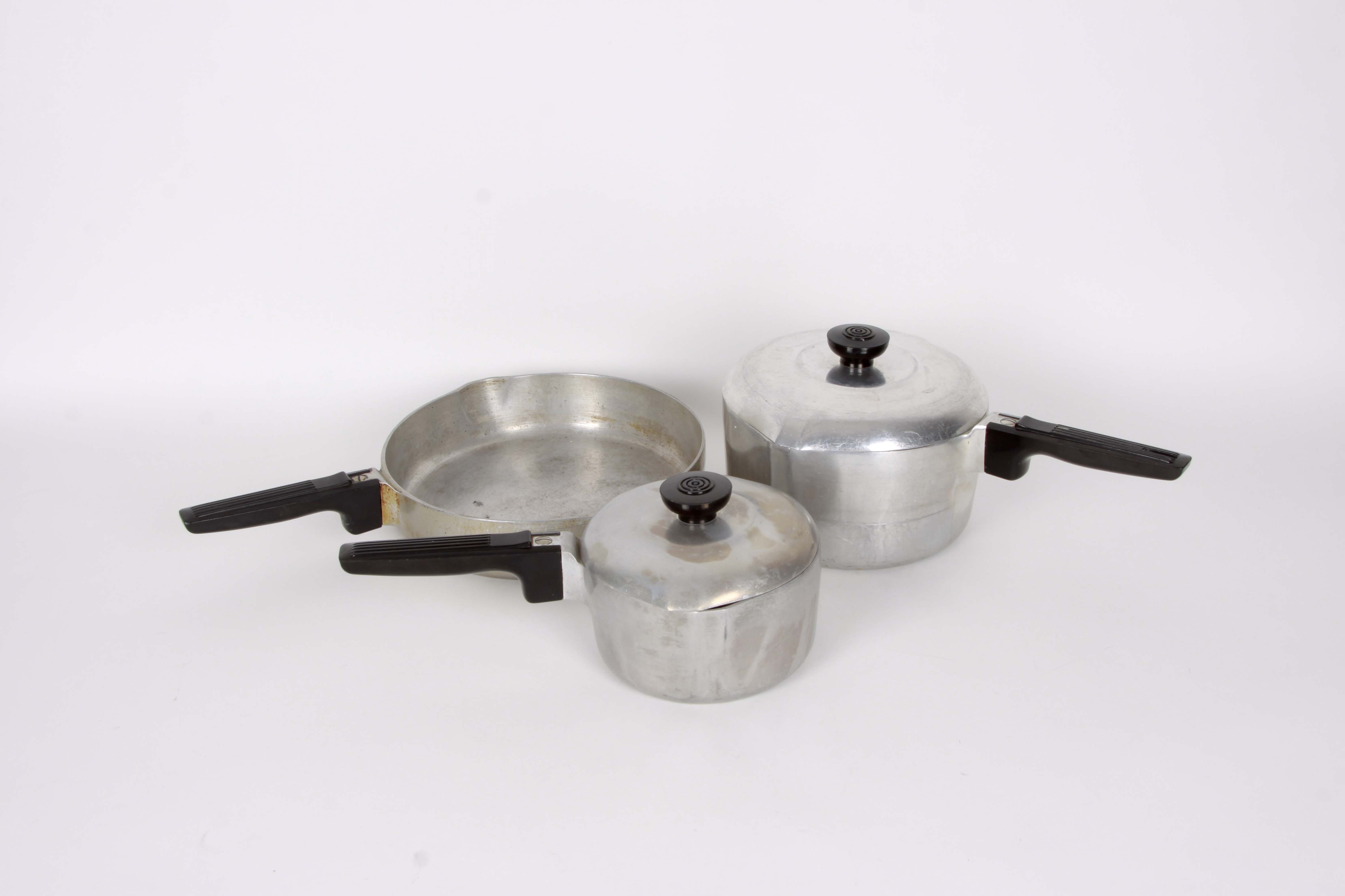Three Vintage Wagner Ware Magnalite Pans