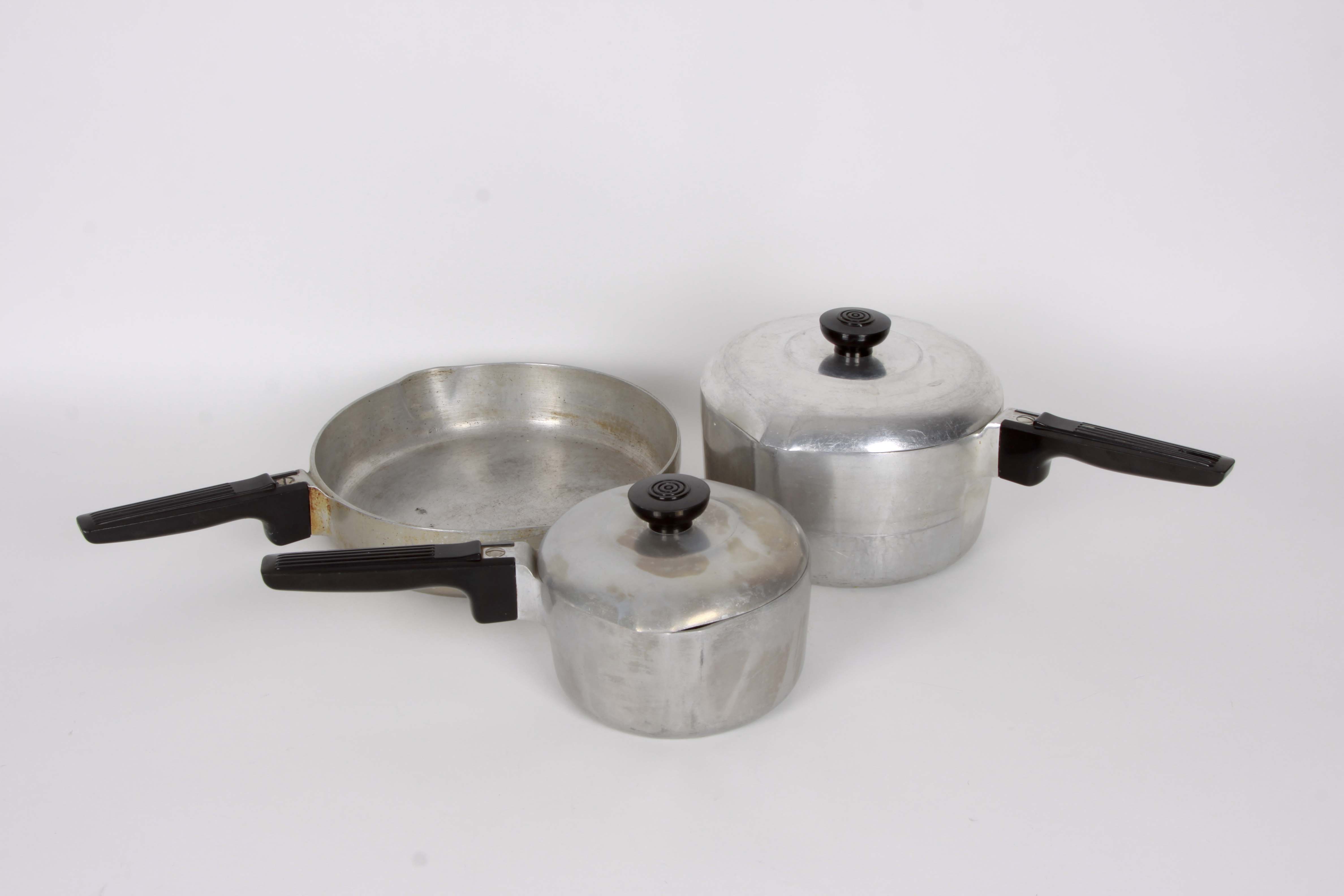 Three Vintage Wagner Ware Magnalite Pans