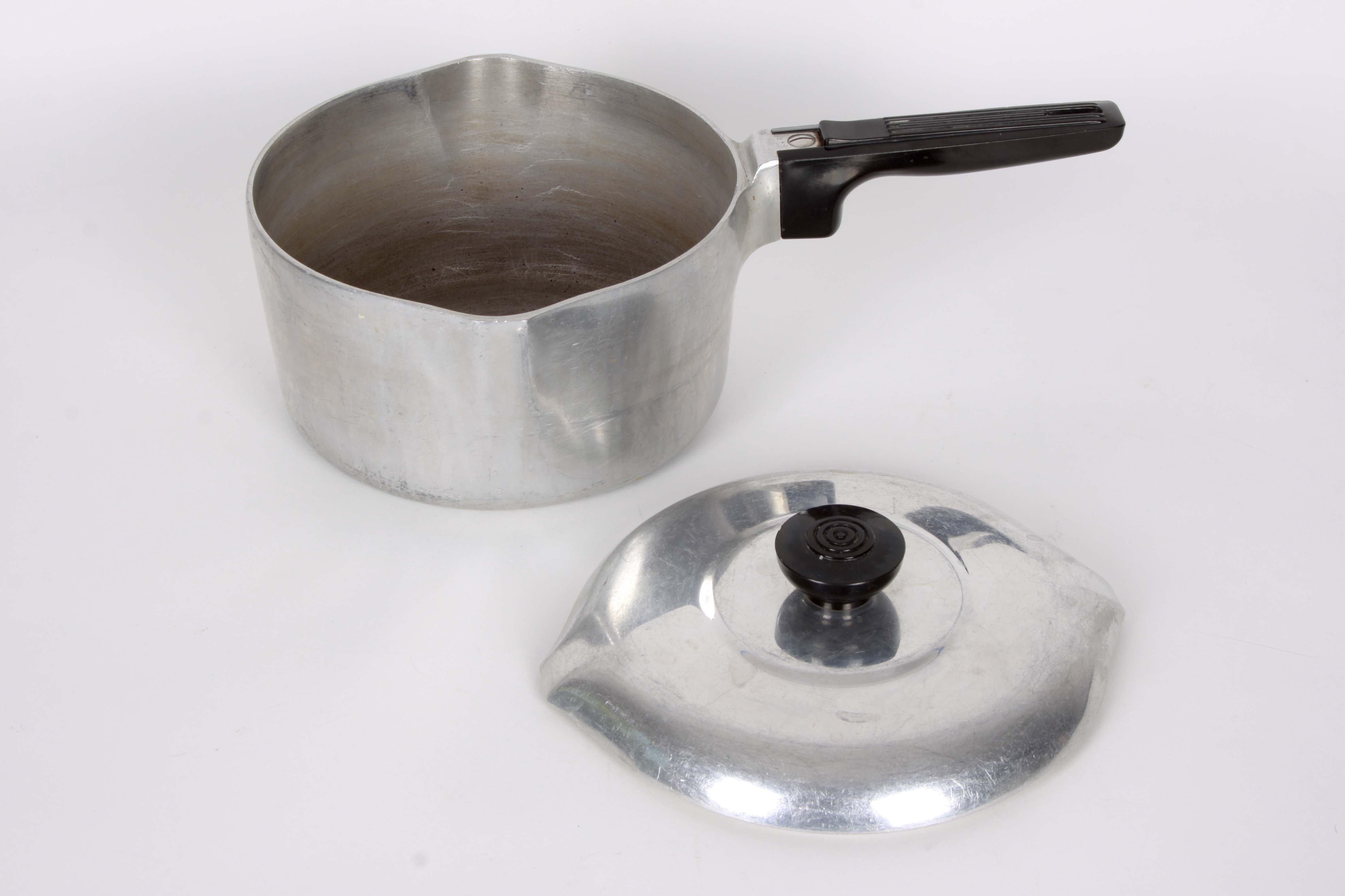 Three Vintage Wagner Ware Magnalite Pans