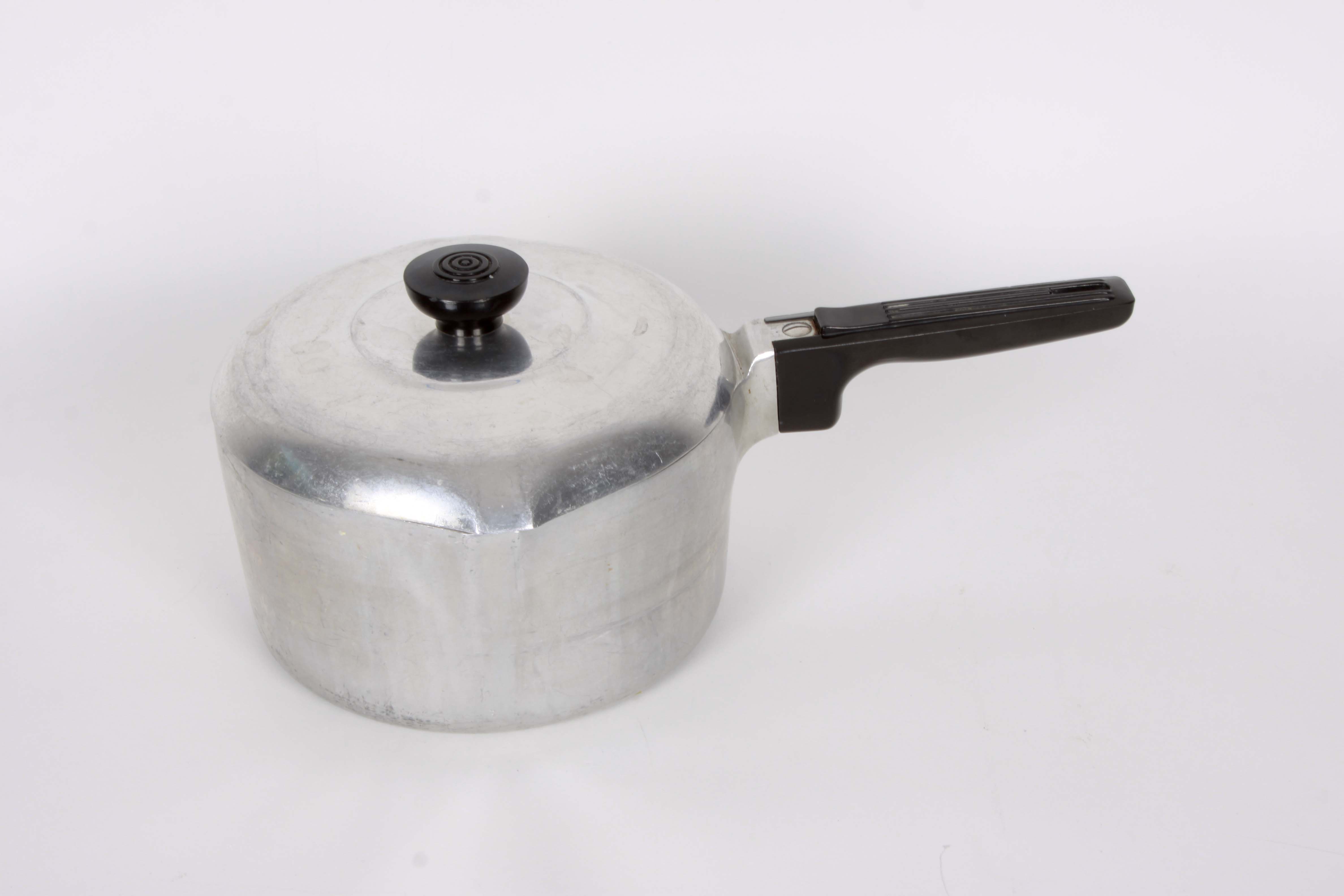 Three Vintage Wagner Ware Magnalite Pans