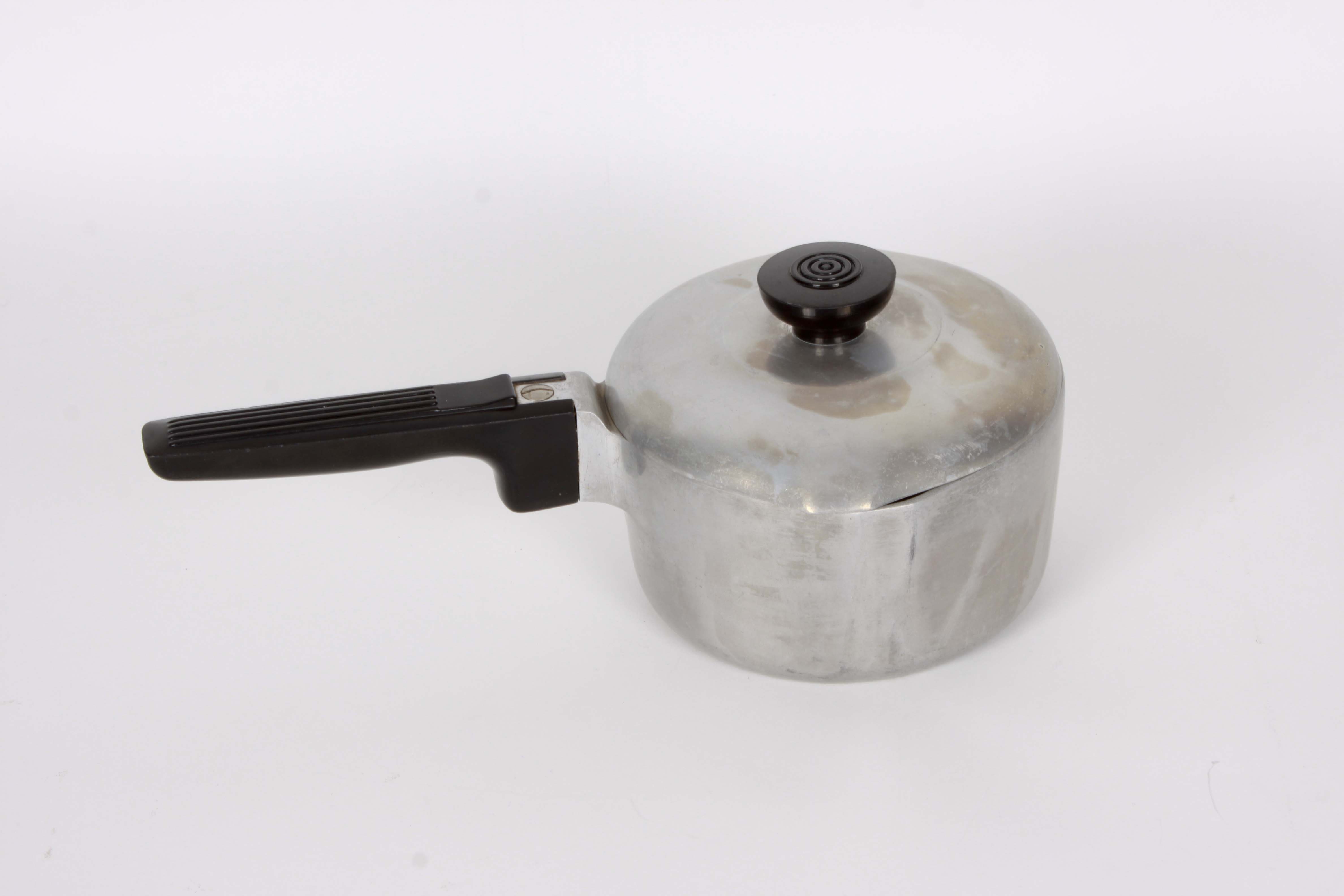 Three Vintage Wagner Ware Magnalite Pans