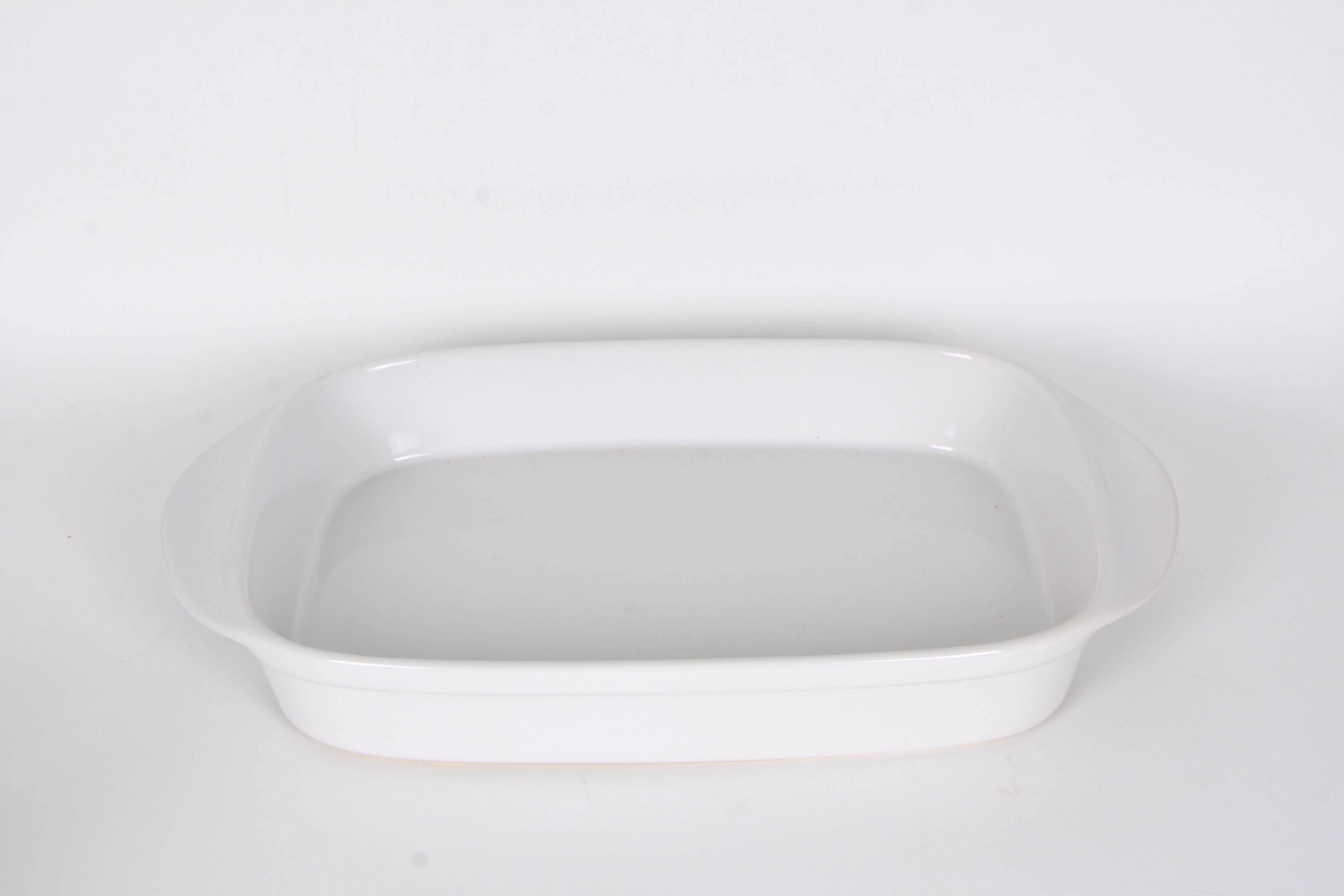 Assorted Bakeware Including Pyrex and Anchor Hocking