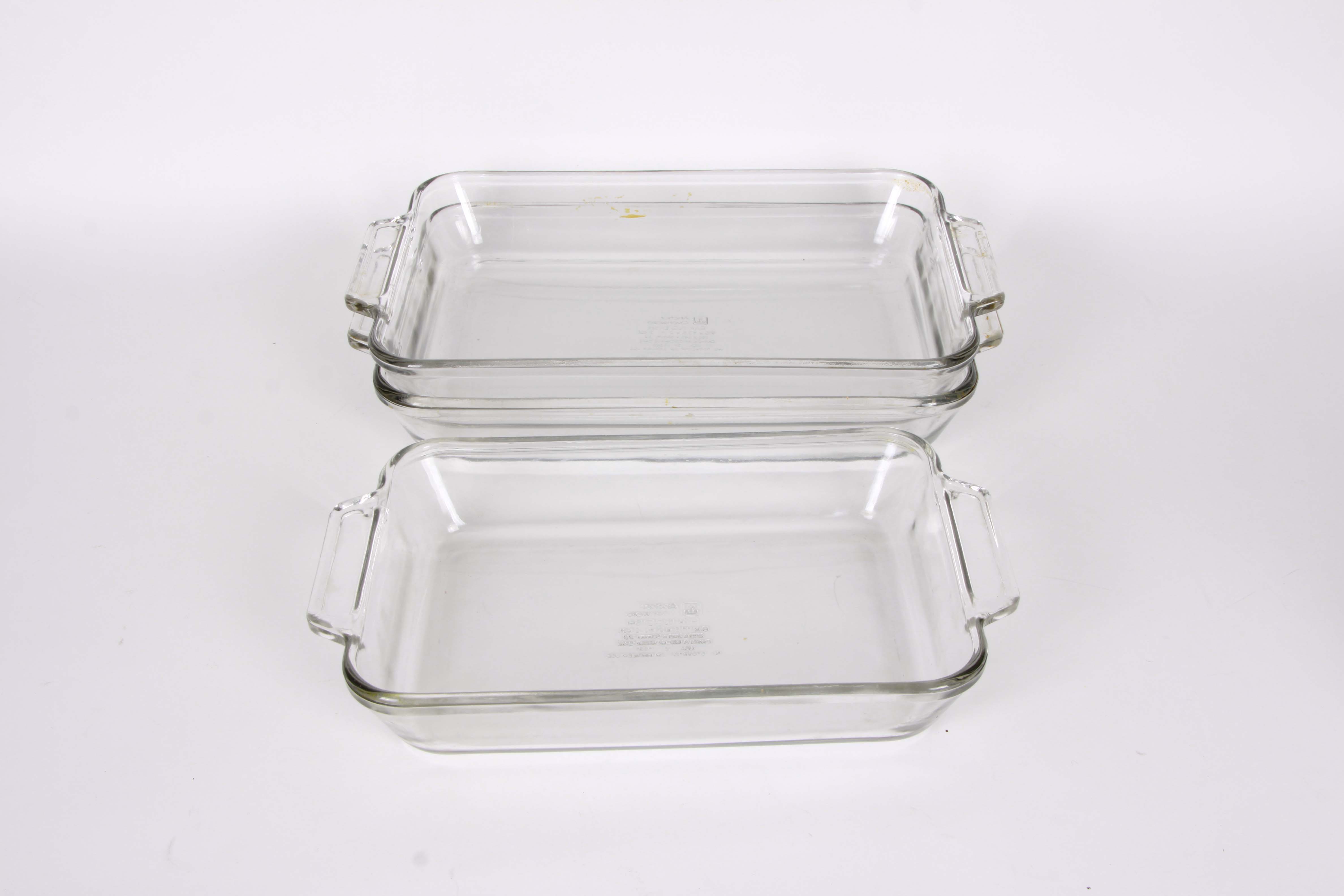 Assorted Bakeware Including Pyrex and Anchor Hocking