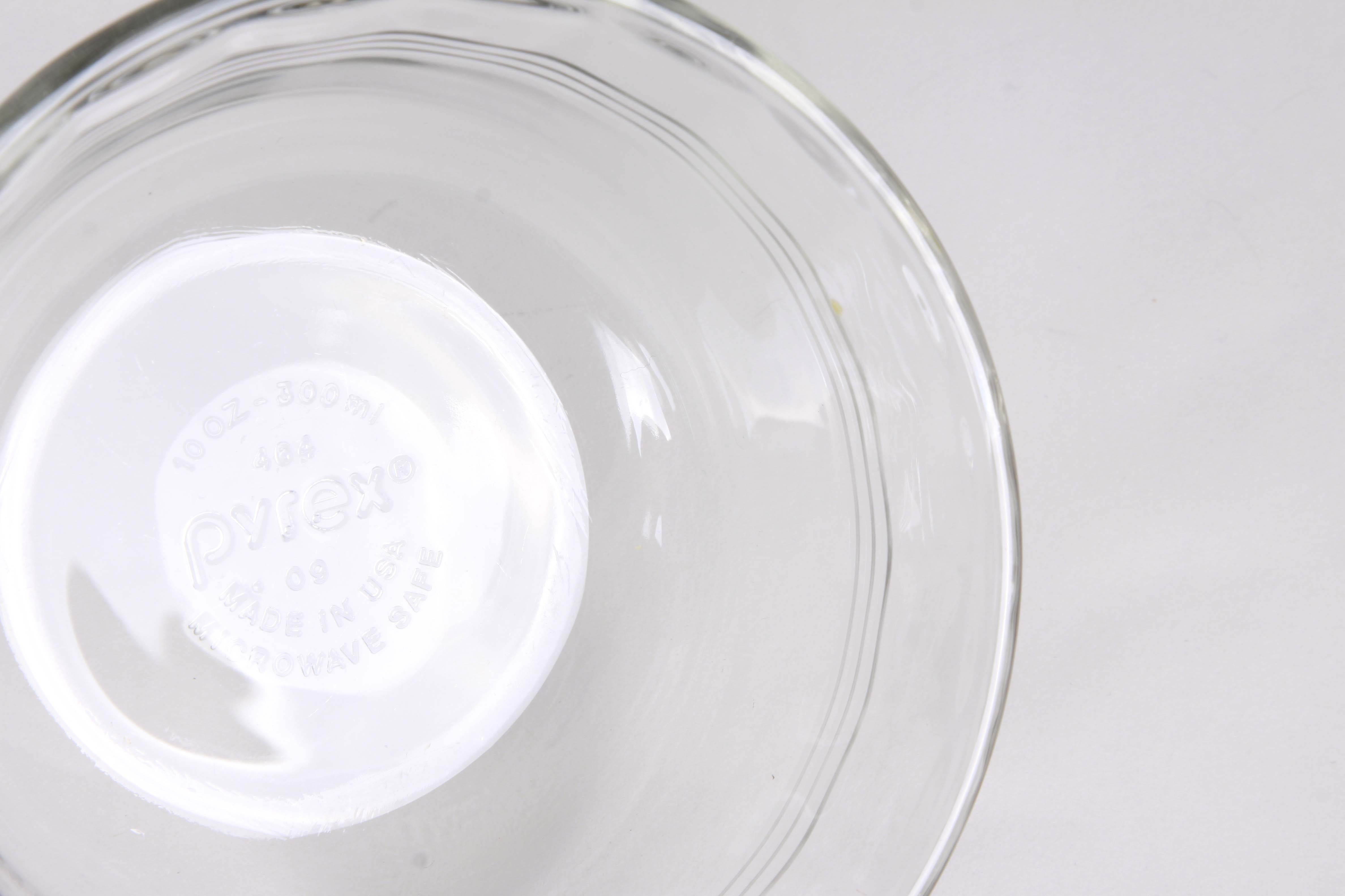 Assorted Bakeware Including Pyrex and Anchor Hocking