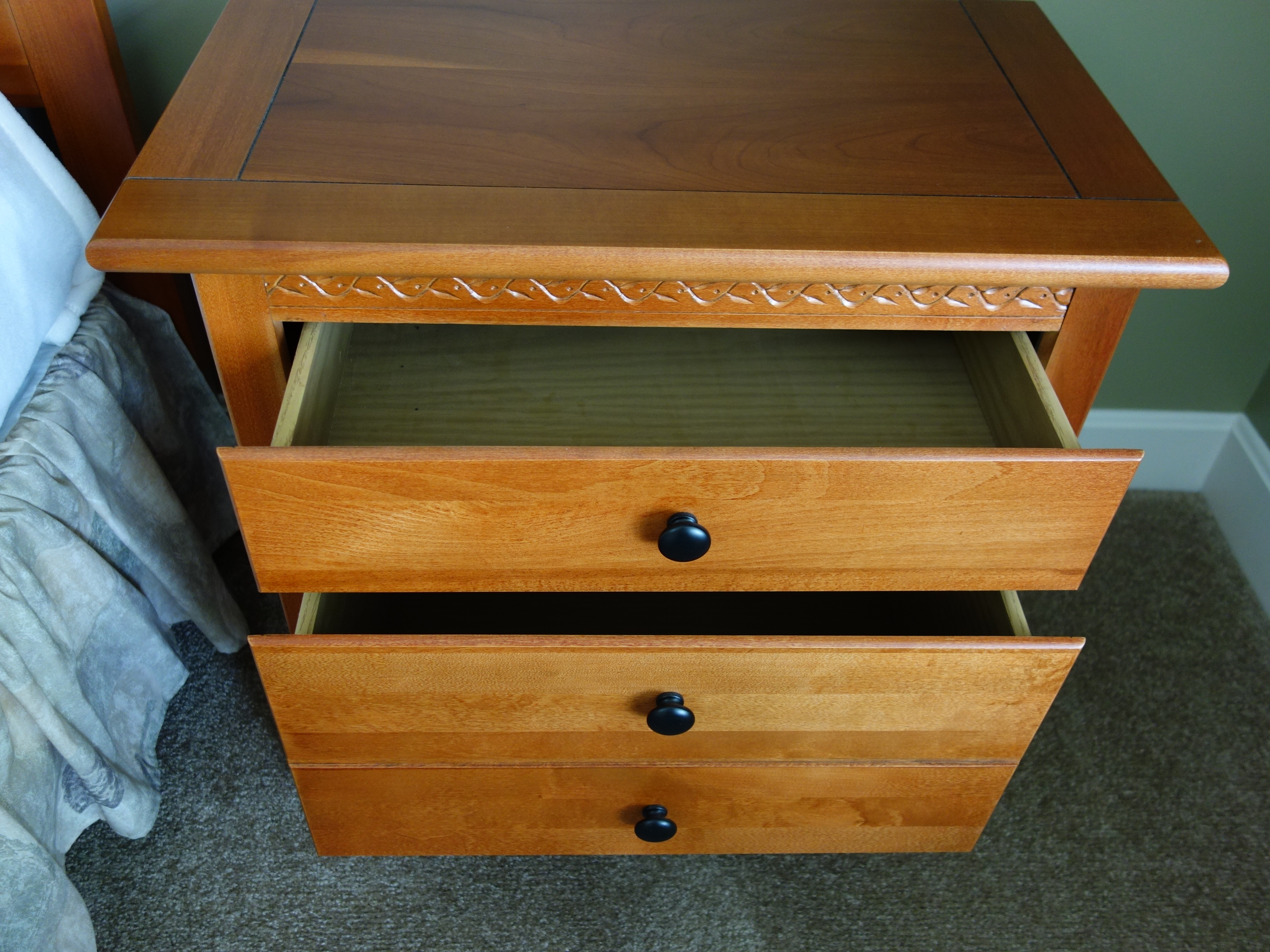 Contemporary Arts and Crafts Style Three-Piece Queen Bedroom Set