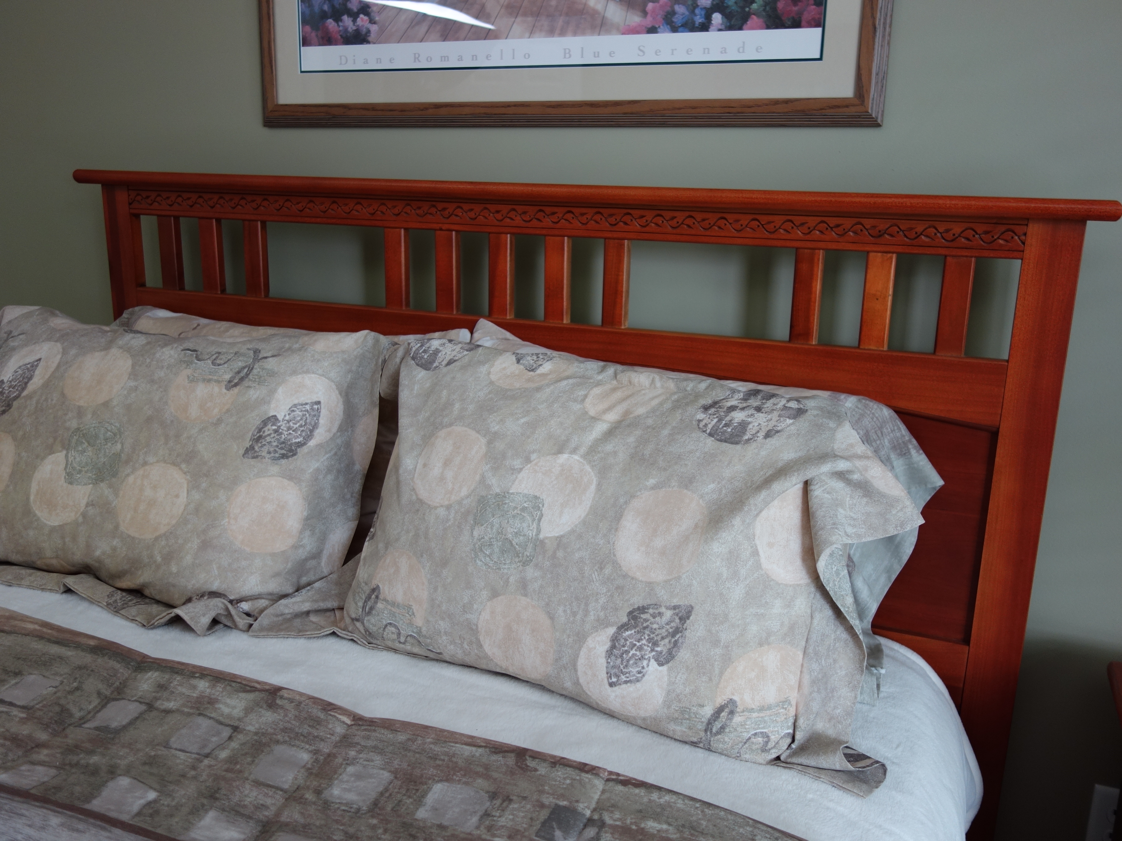 Contemporary Arts and Crafts Style Three-Piece Queen Bedroom Set