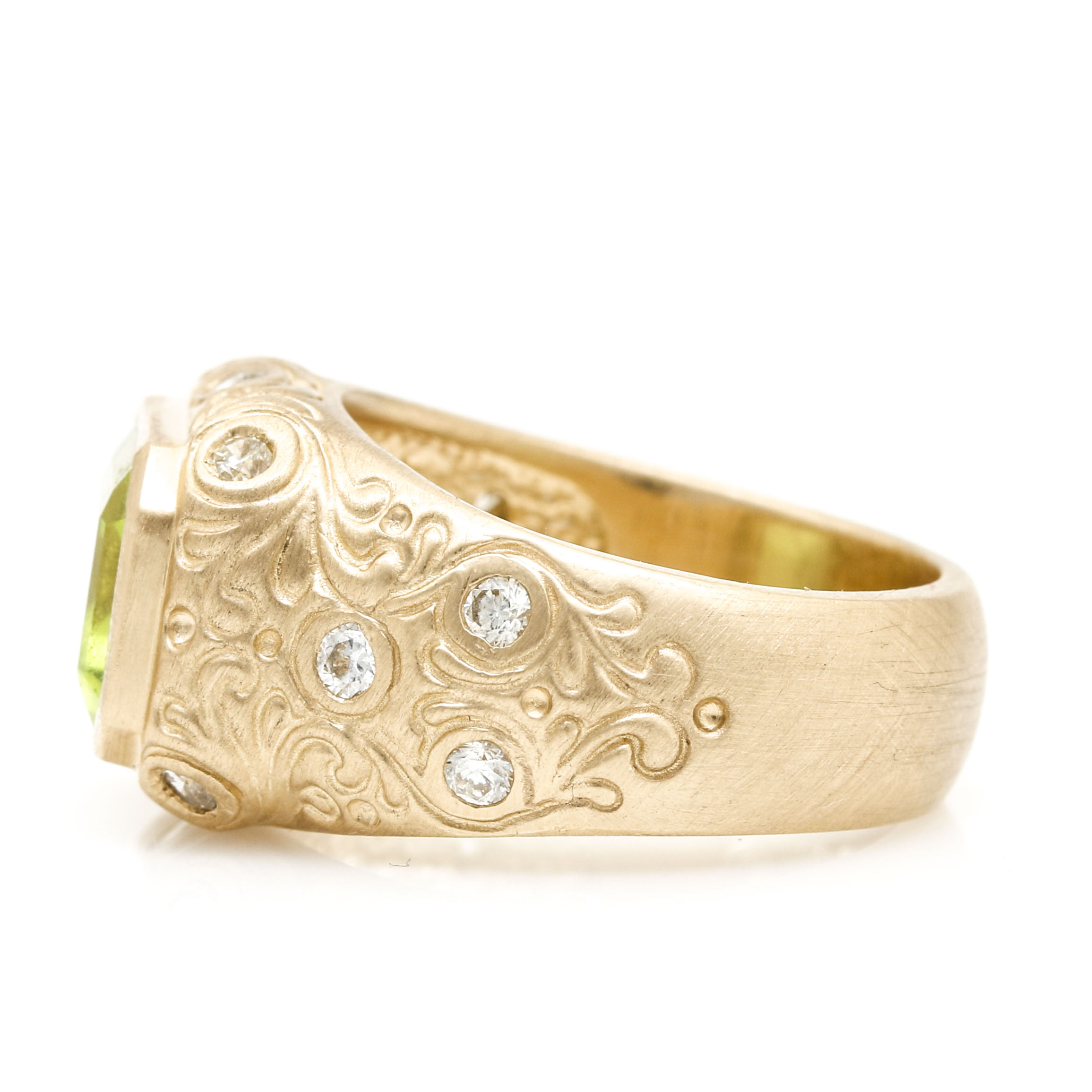 Adwar Casting 14K Yellow Gold 3.24 CTS Peridot and Diamond Ring