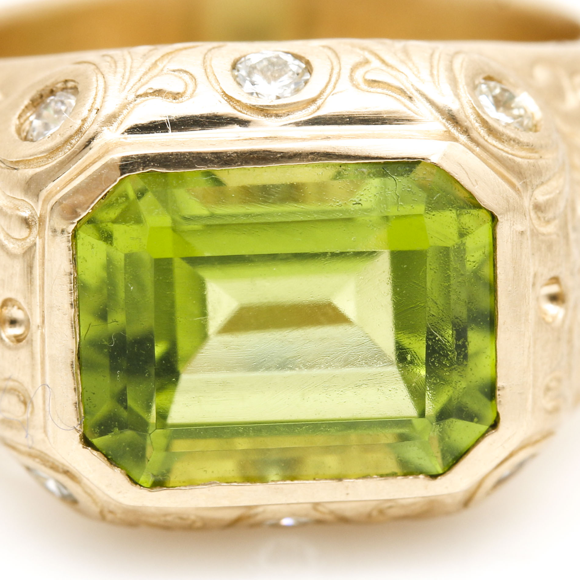 Adwar Casting 14K Yellow Gold 3.24 CTS Peridot and Diamond Ring