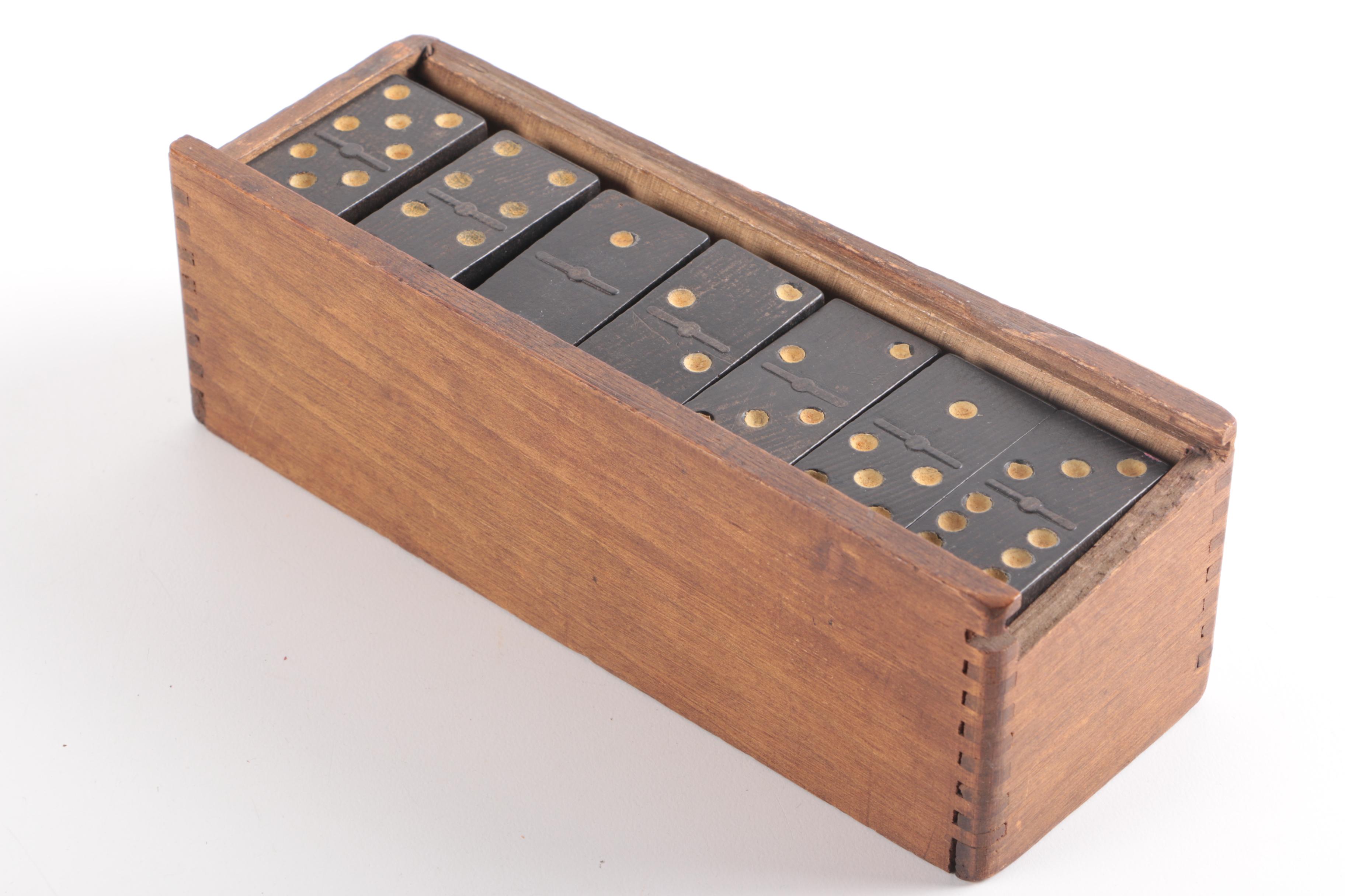 Victory Dominoes Set