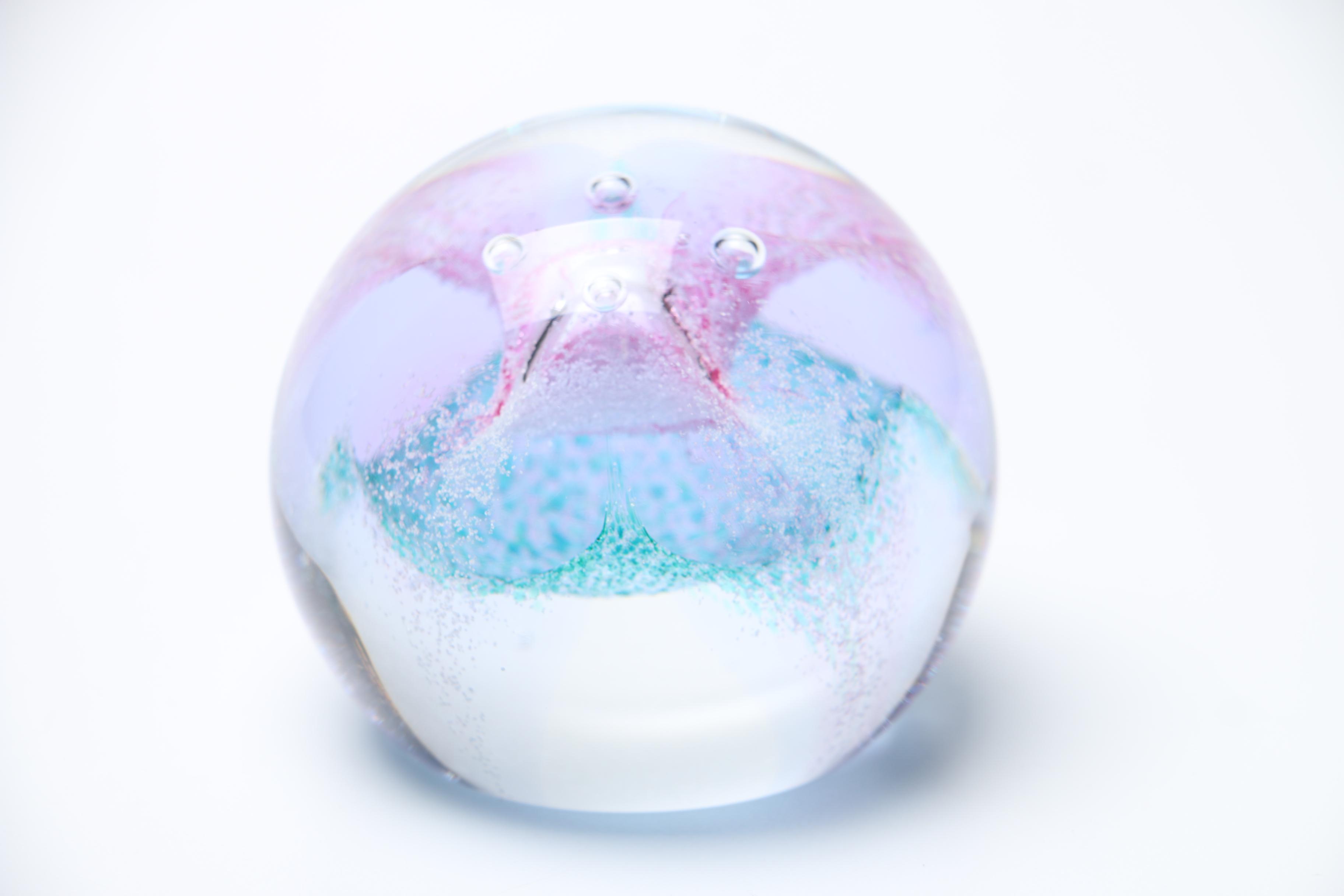 Sphere Shaped Decorative Glass Paperweights